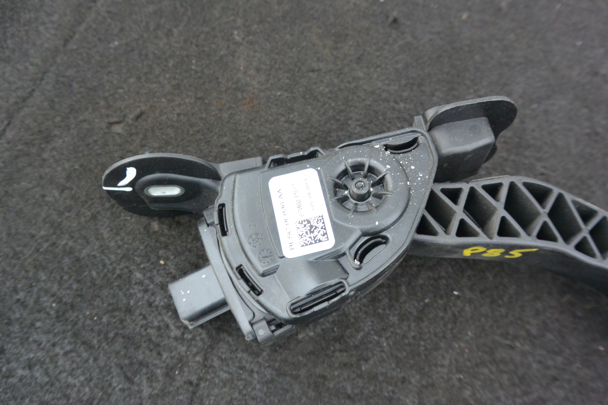 POTENTIOMETER GASPEDAL TESLA MODEL S 12-16 EU