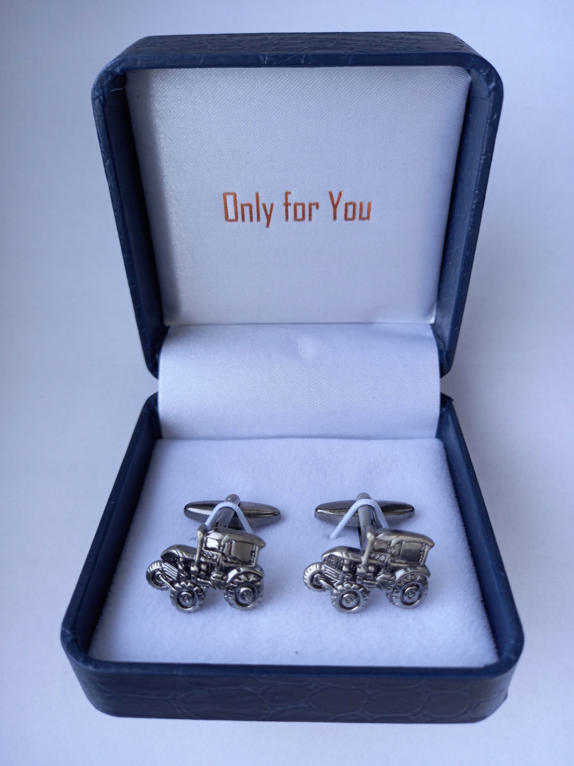 Manžetové knoflíčky Traktor Ursus pro zemědělce