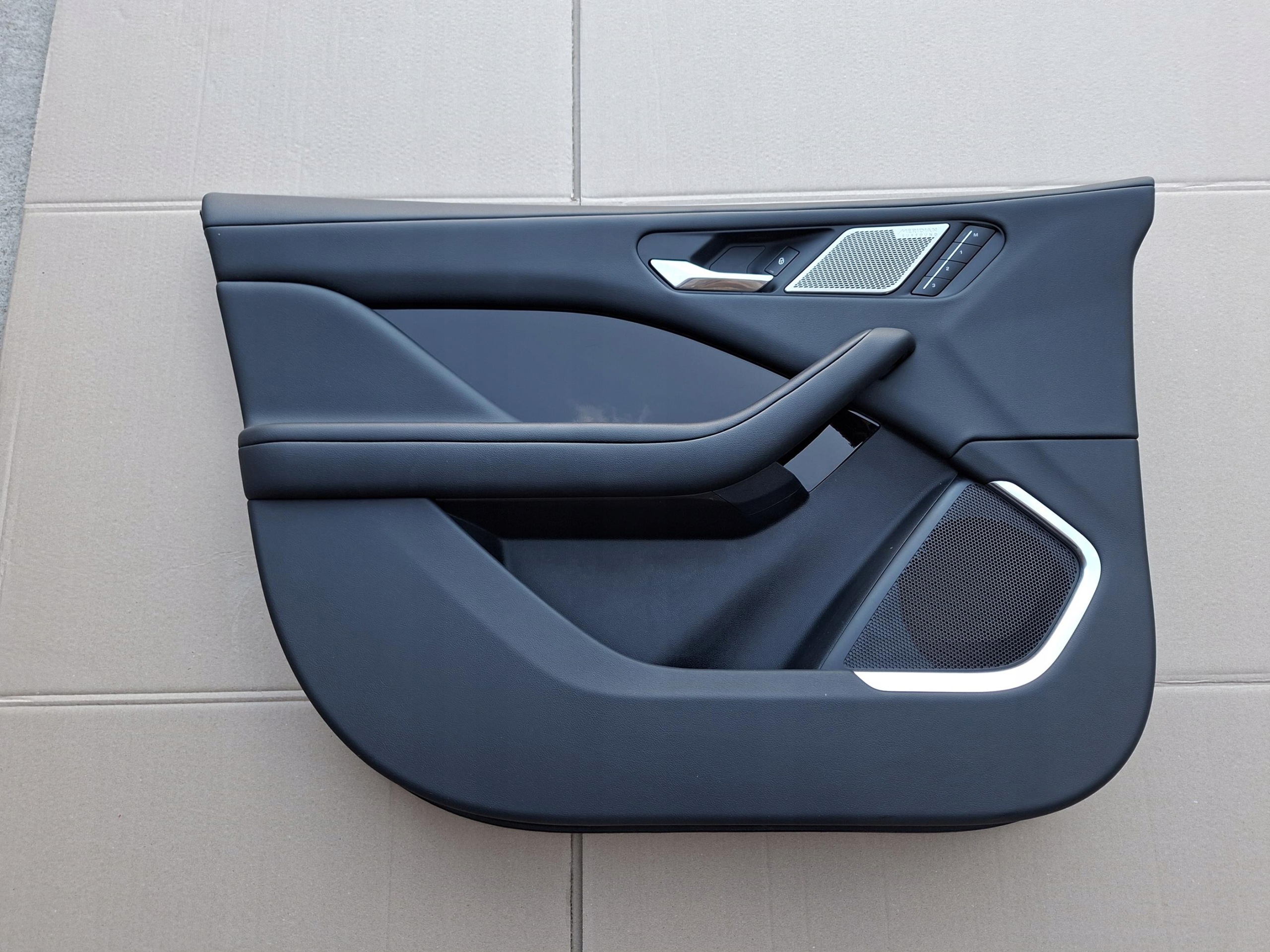 side door front front left upholstery JAGUAR and-PACE X590 EV400