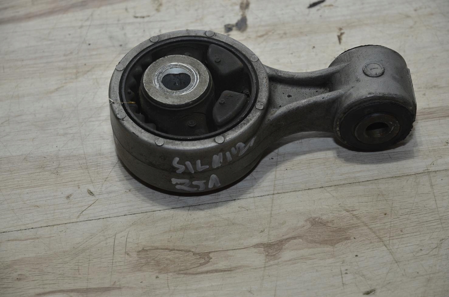 holder engine mount 3.5 V6 Nissan Murano Z51