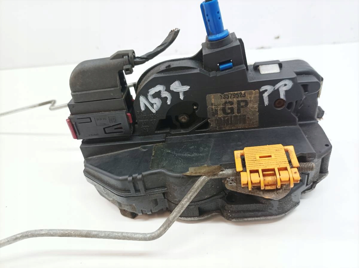 lock door right front EU 13579523 Opel Astra IV (2009- ) J