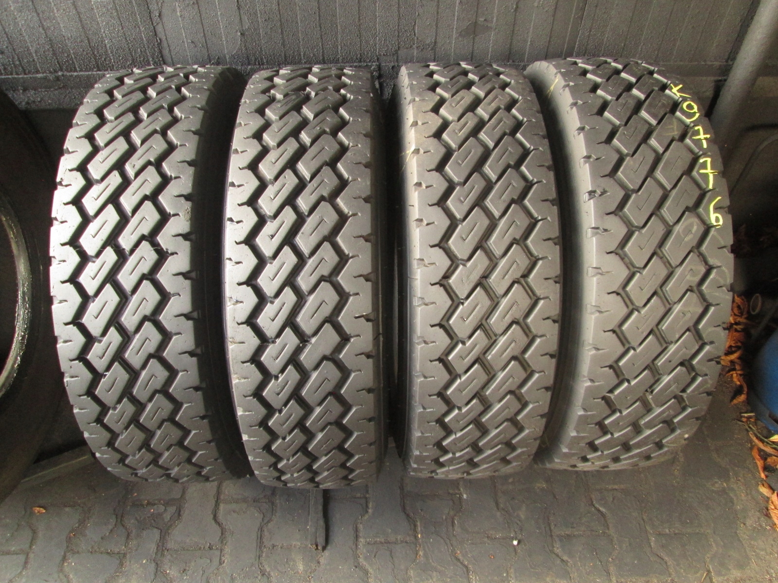 285/70R19.5 DURAMOLD WDU2 OPONY NAPĘDOWE, KOMPLET CIĘŻAROWE