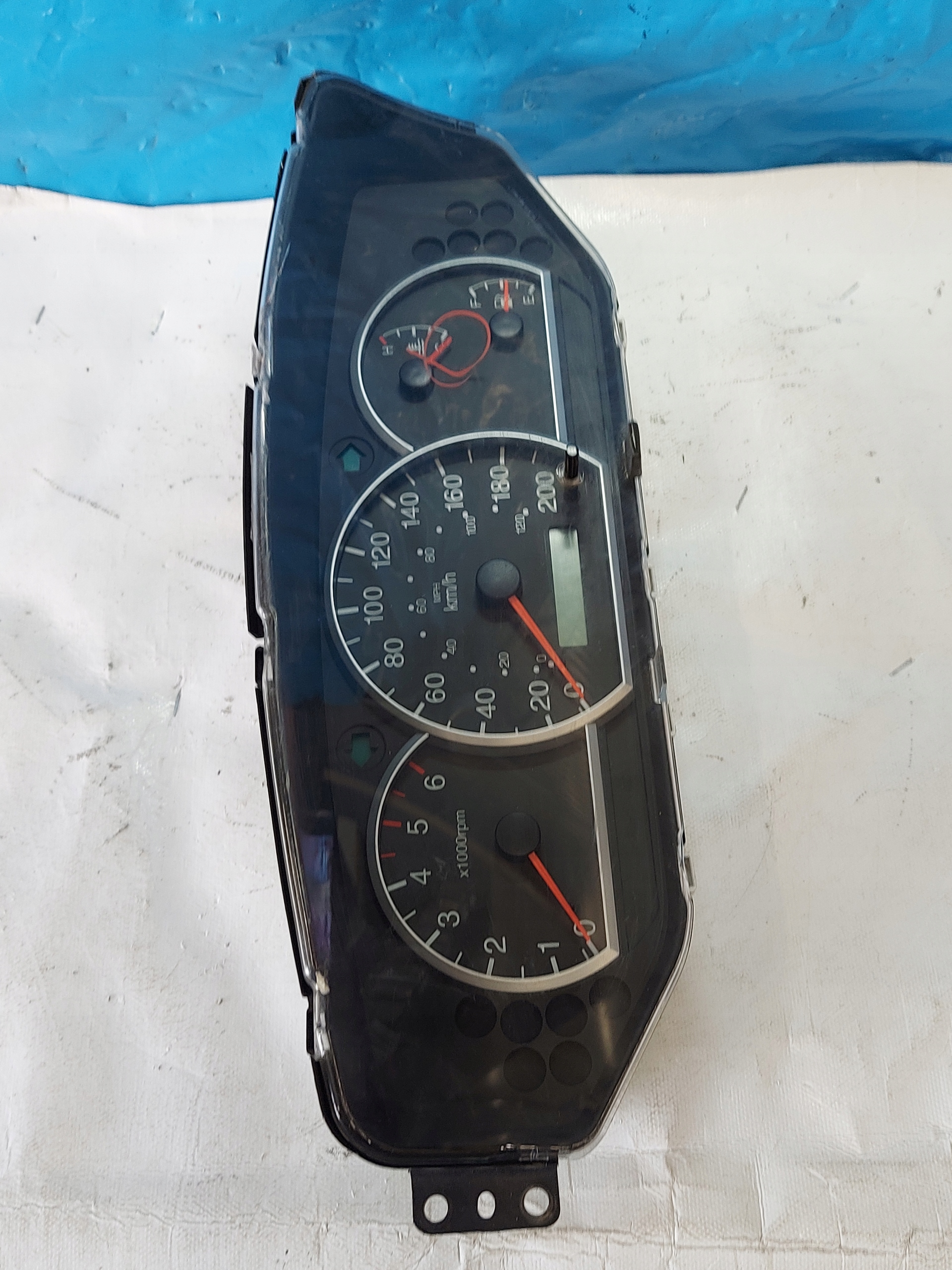 dials clock KIA CARENS II 2.0 CRDI 0K2KC55430