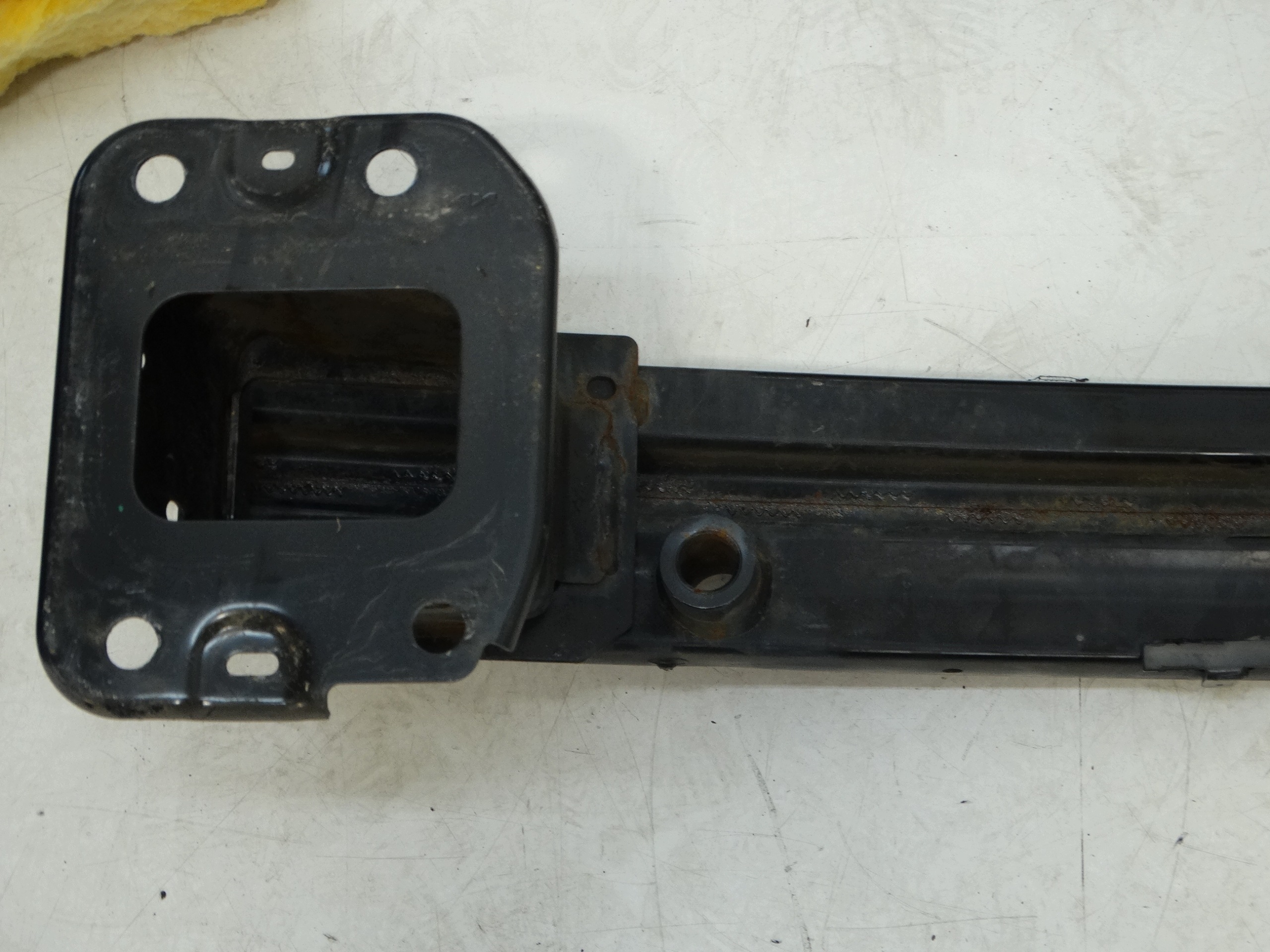 sider front pillar of a bumper front KIA SPORTAGE V 21-25R