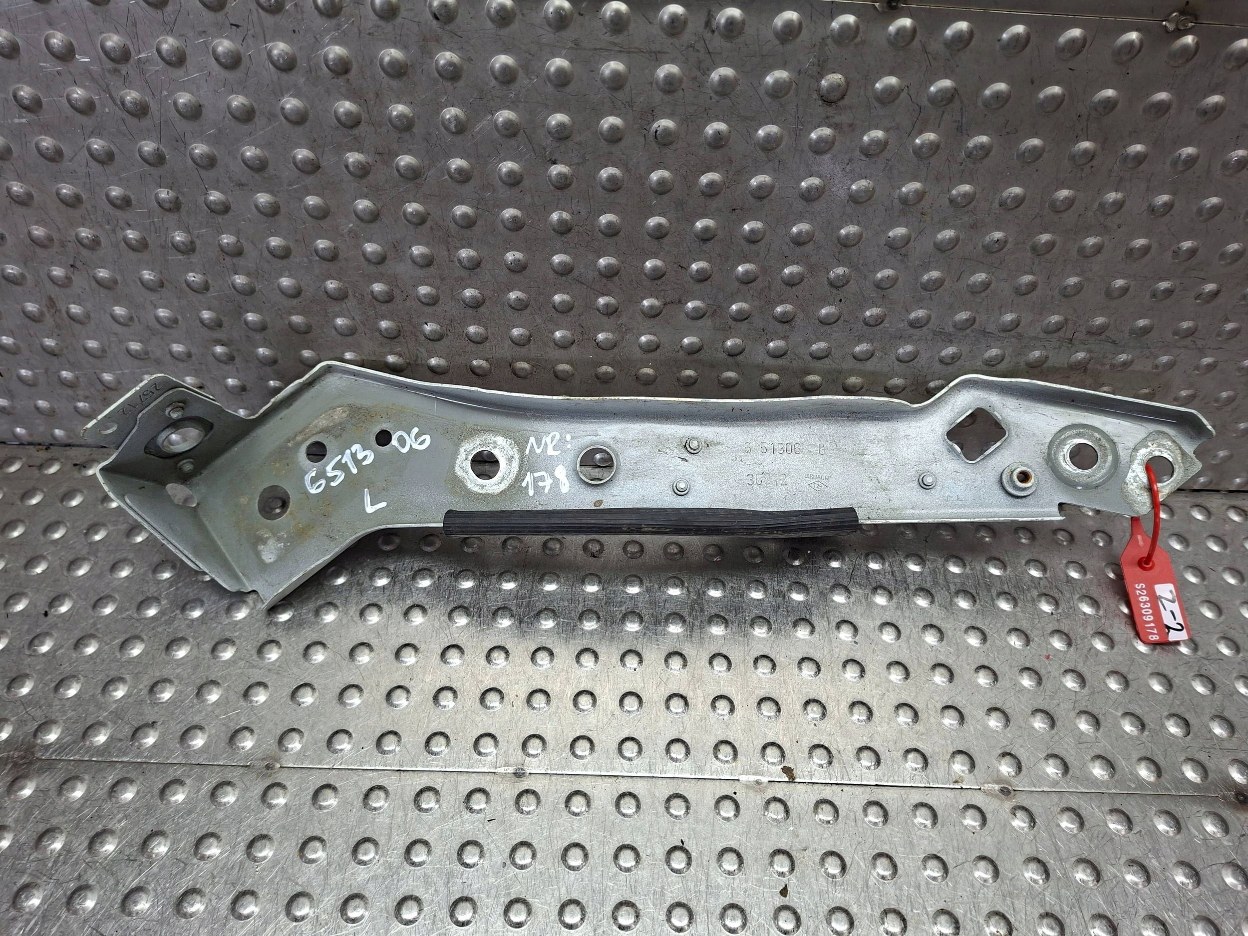 OKULAR front left 6251306E RENAULT MEGANE III 2009
