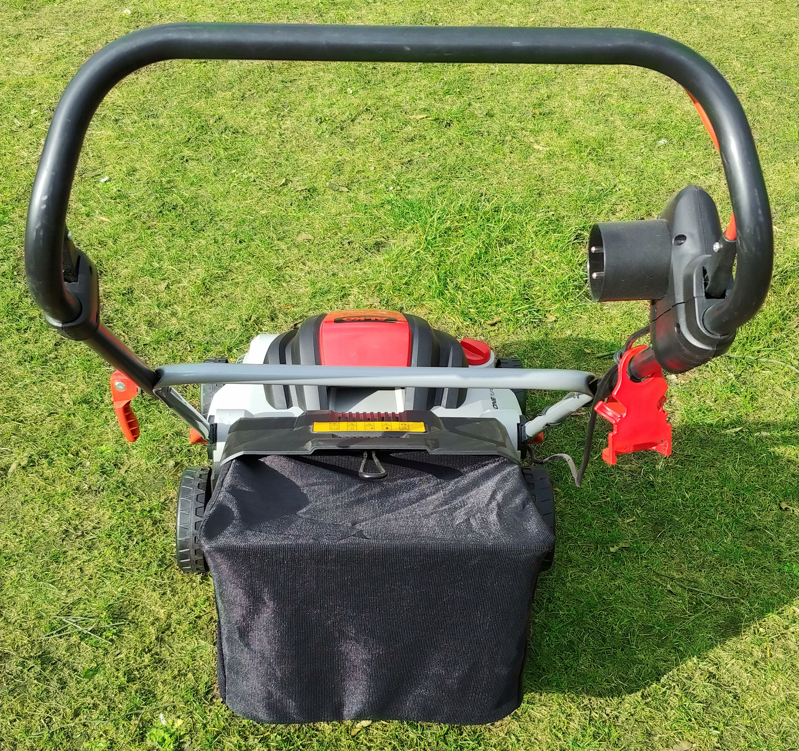 WERTYKULATOR Elektryczny AL-KO 1400 W 36 cm Kosz 50 l wałek wertykulacja Moc silnika spalinowego 1500 KM