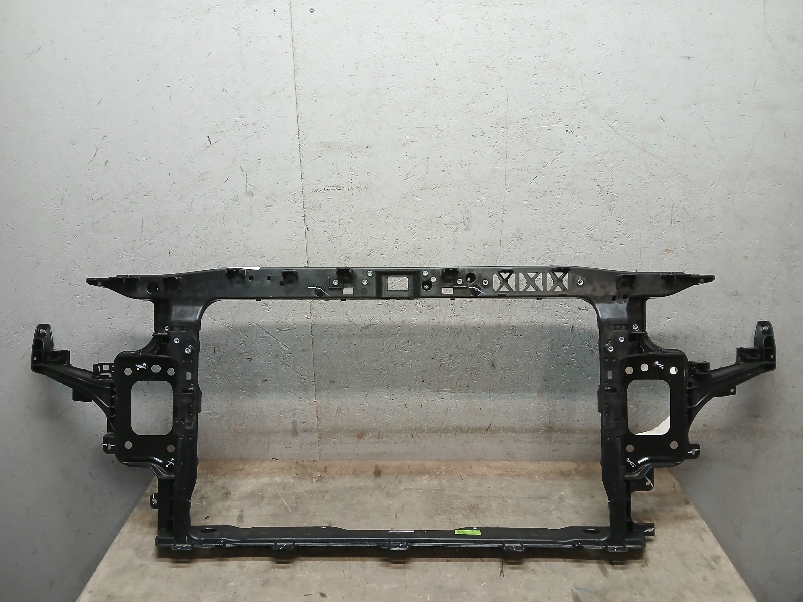 support panel for radiators HYUNDAI I30 III 3 17- 64101-G4000