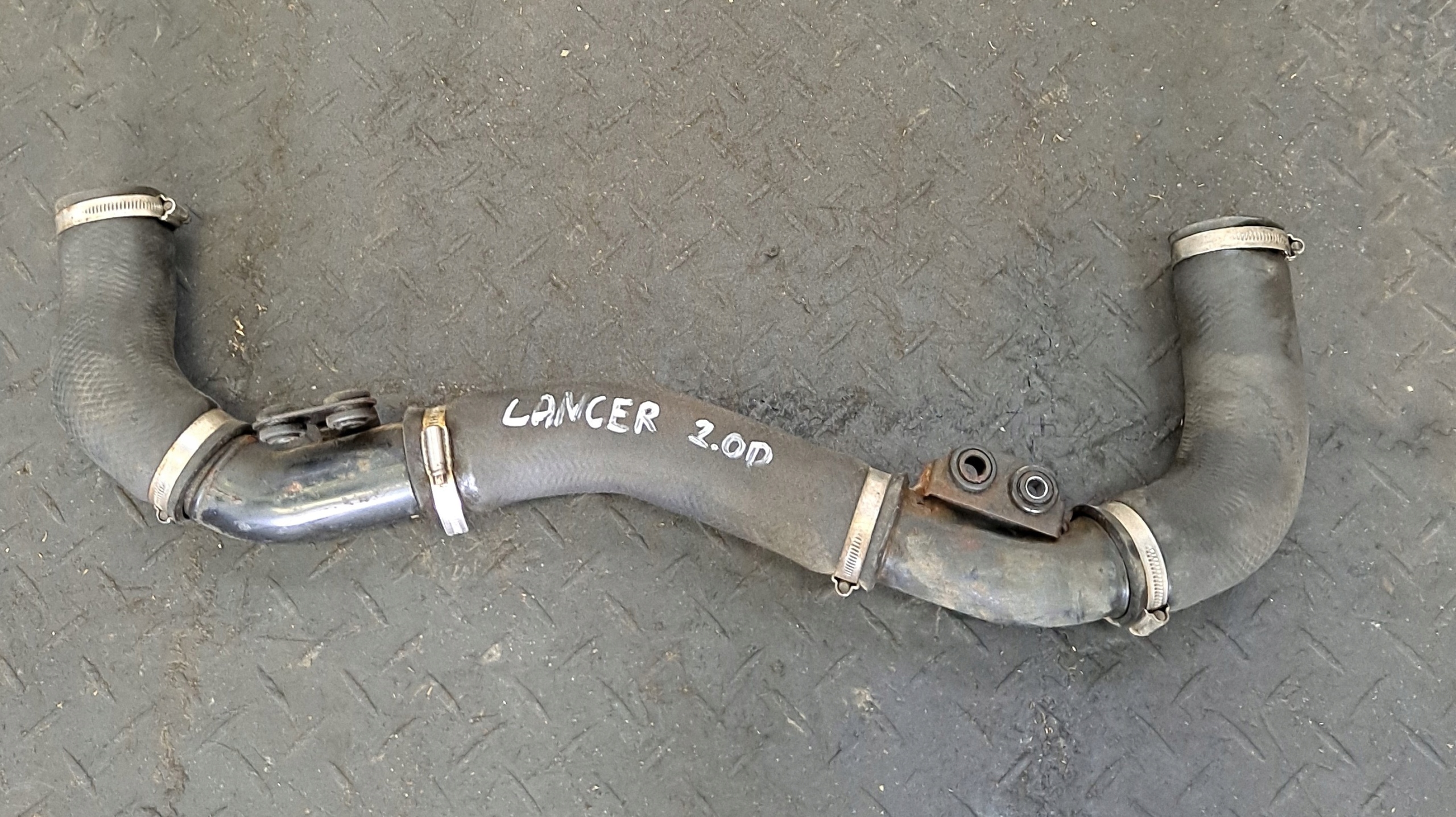 RURA PRZEWOD POWIETRZA LANCER VIII 2 0 DI D