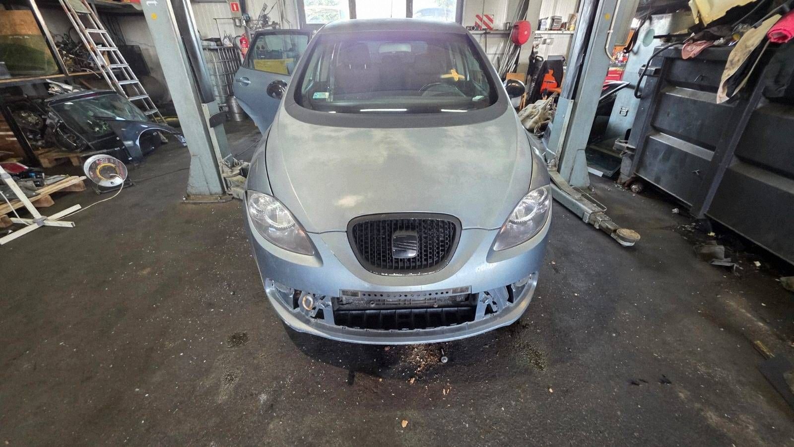 SEAT ALTEA 05- LEON II light REFLEKTOR right front front 5P1941006D EURO