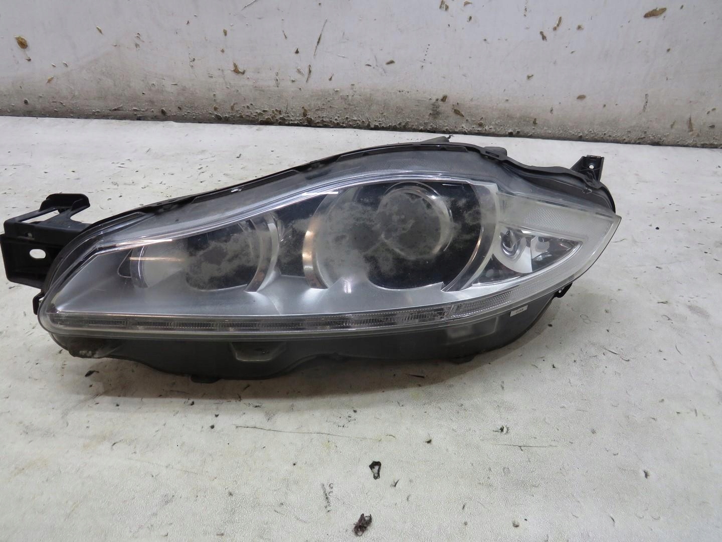 ФАРА КСЕНОН ЛІВИЙ ПЕРЕД В ЗБОРІ JAGUAR XJ X351 3d