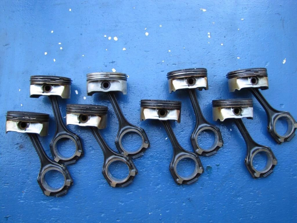 MERCEDES CLS 219, E W 211 500 5.0 V8 piston connecting rod