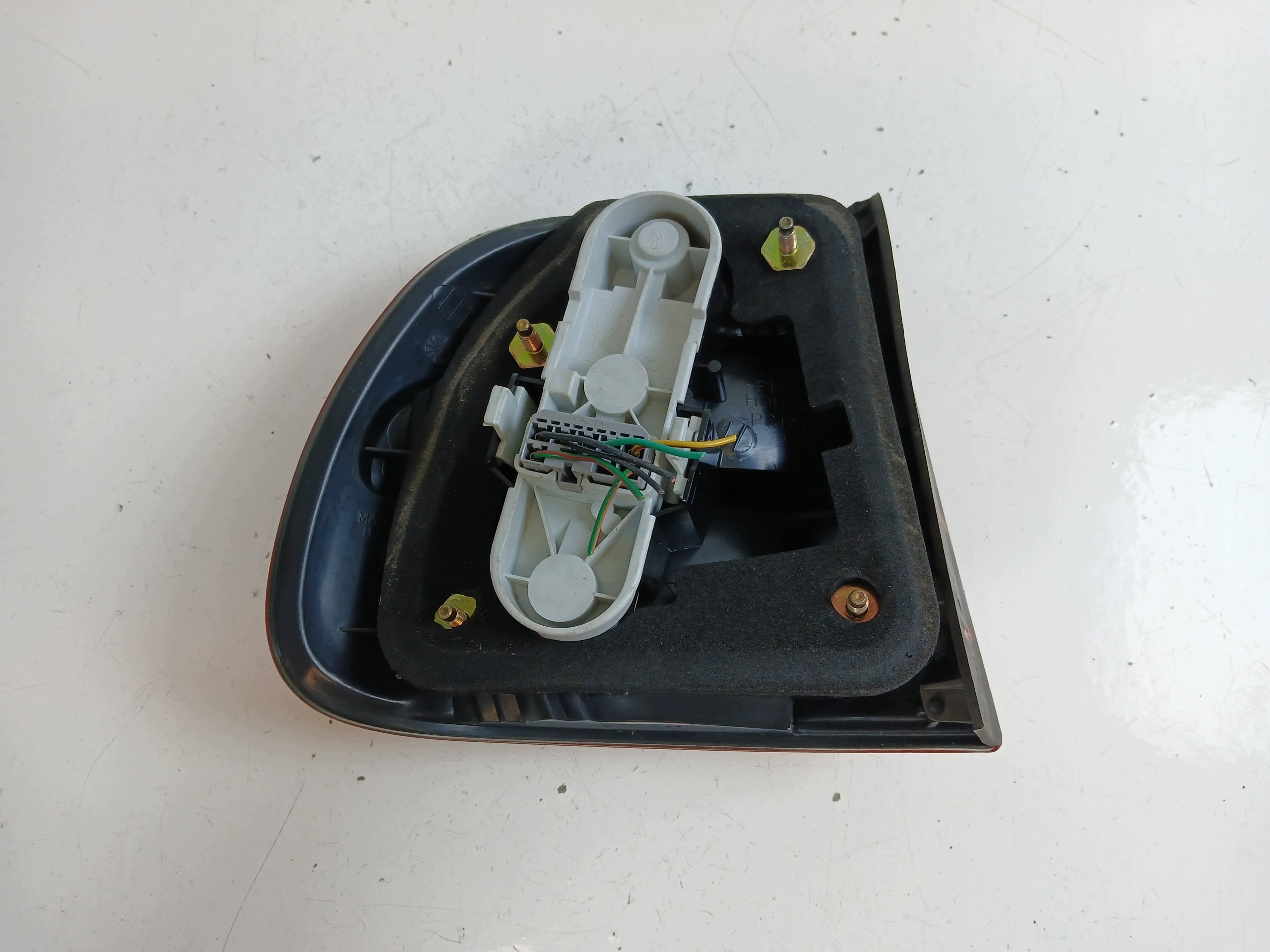 VOLVO V40 and light right rear part