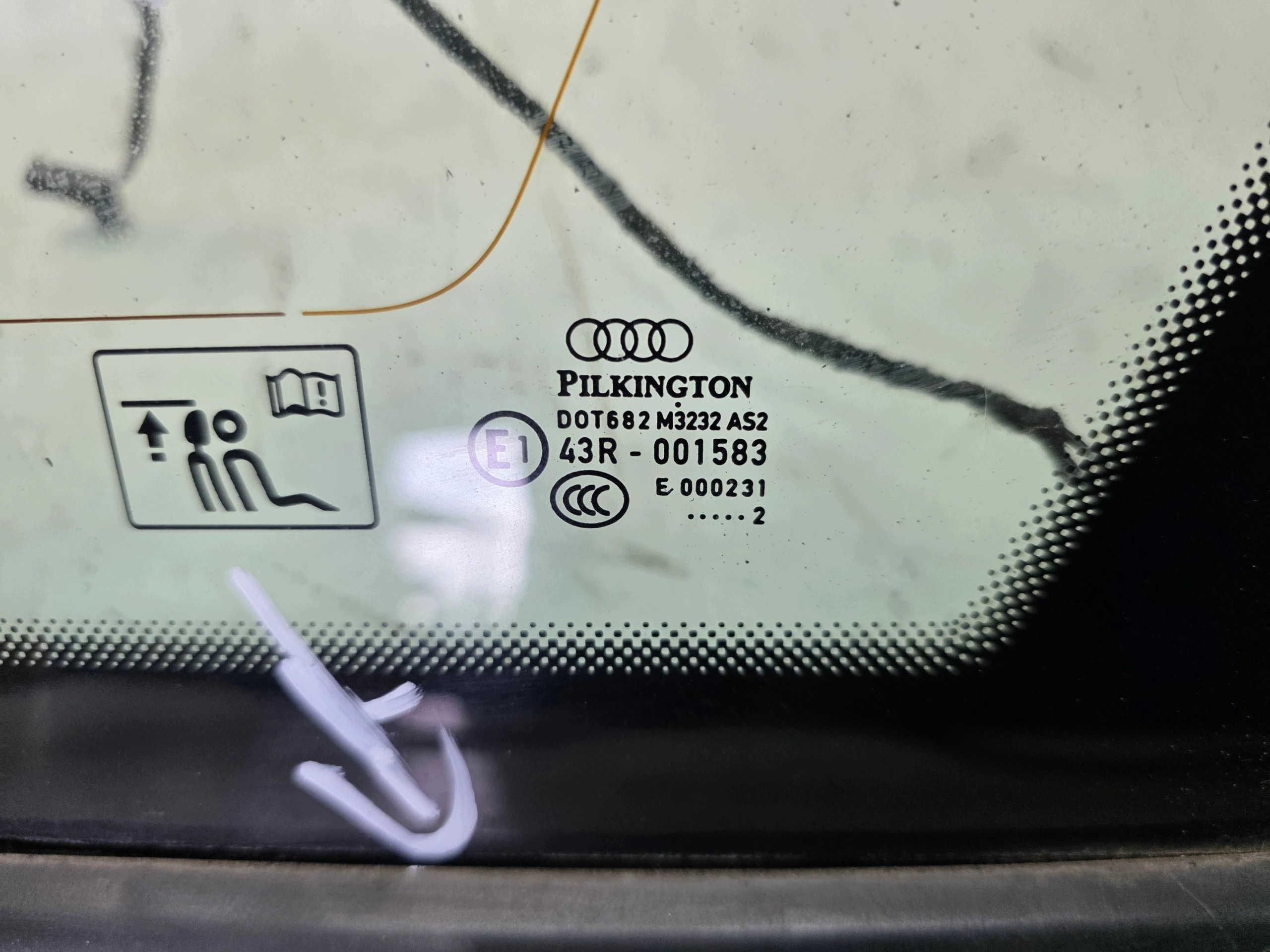 window bodywork AUDI A4 B8 AVANT KOMBI CHROM right rear part 2012 ROK