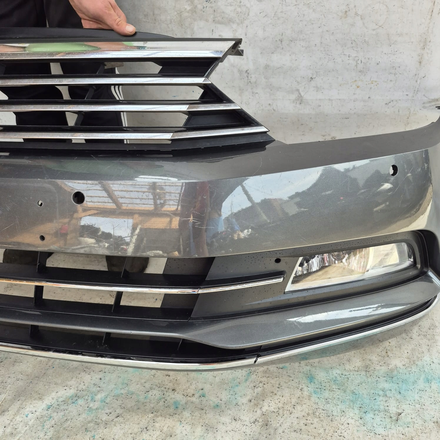 VW PASSAT B8 3G0 HIGHLINE 14- bumper front front PDC SPR 3G0807221A