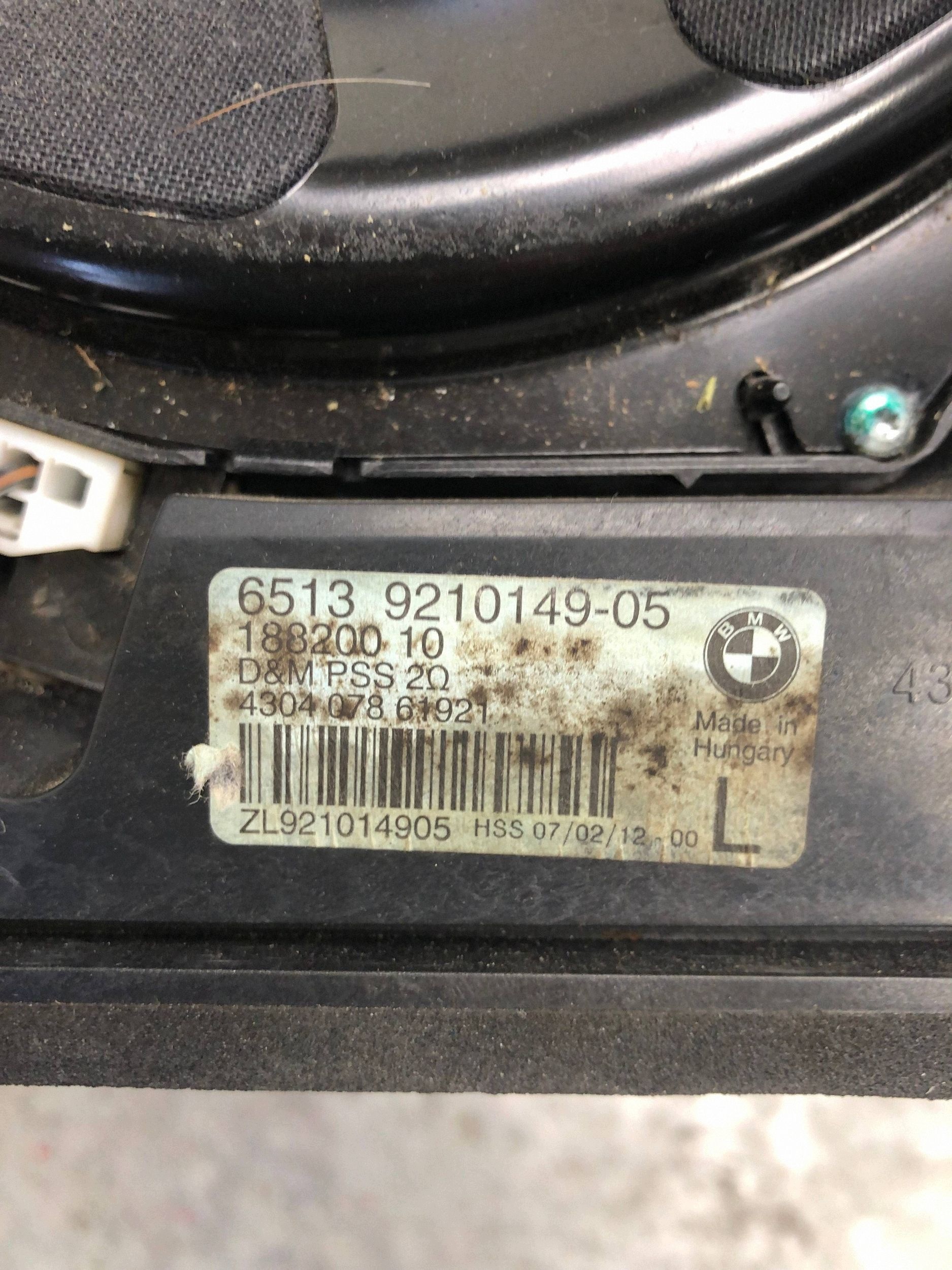 speaker NISKOTONOWY left BMW F30 9210149