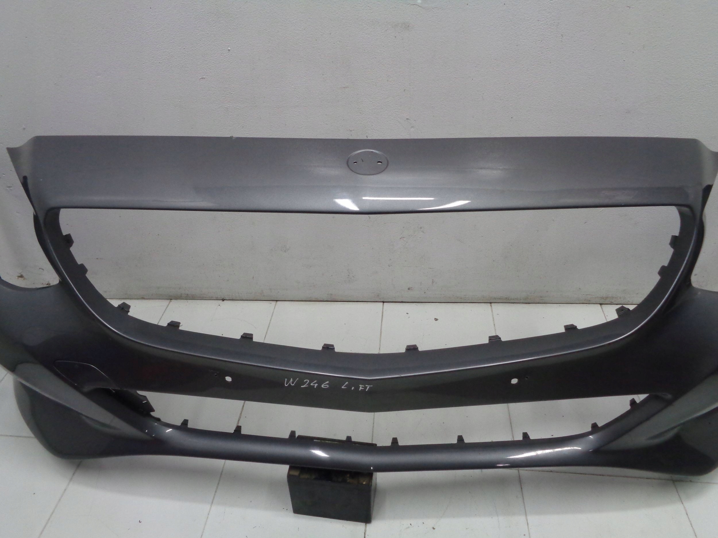 MERCEDES B KLASA W246 bumper front front LIFT 14 R- 6X PDC