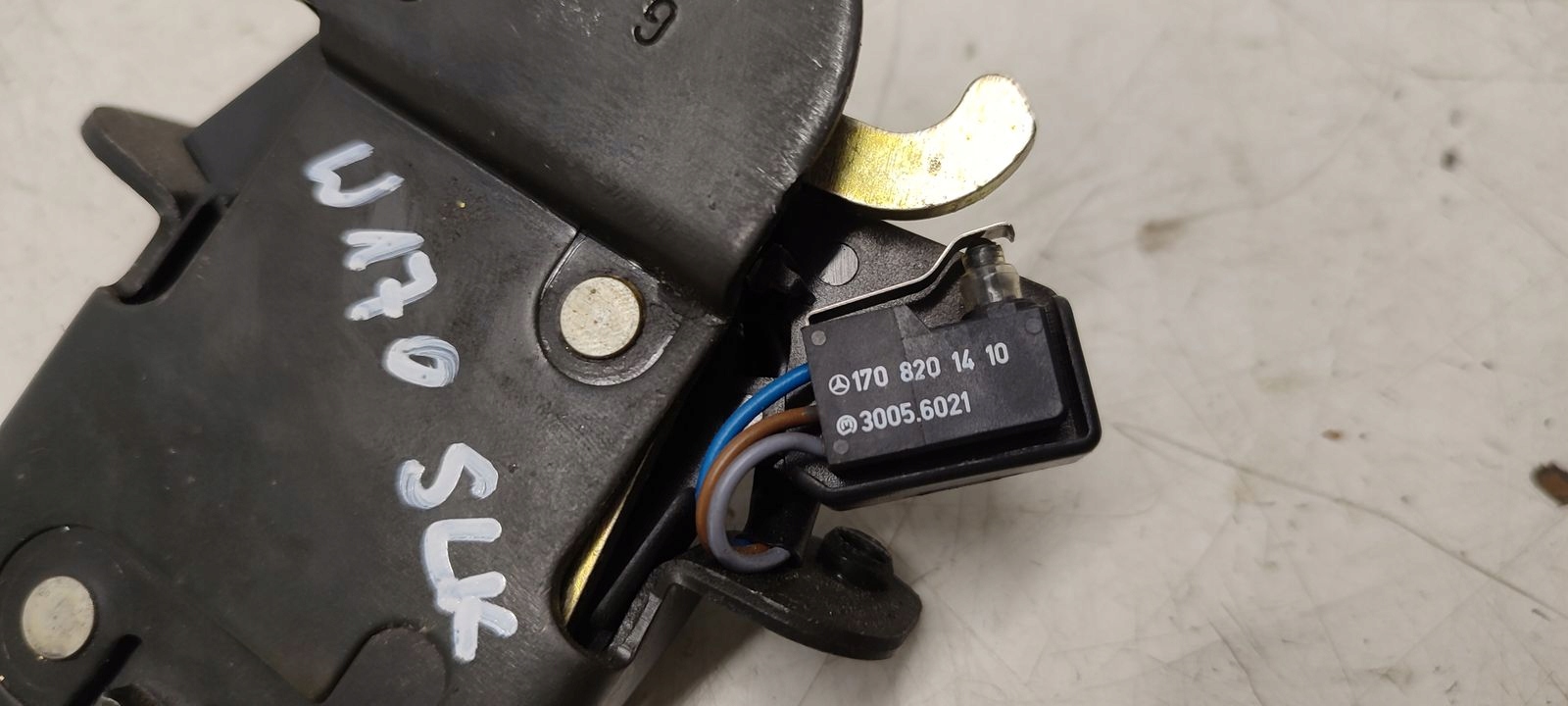 lock bonnet boot Mercedes W170 R170 SLK 2,3 compressor;