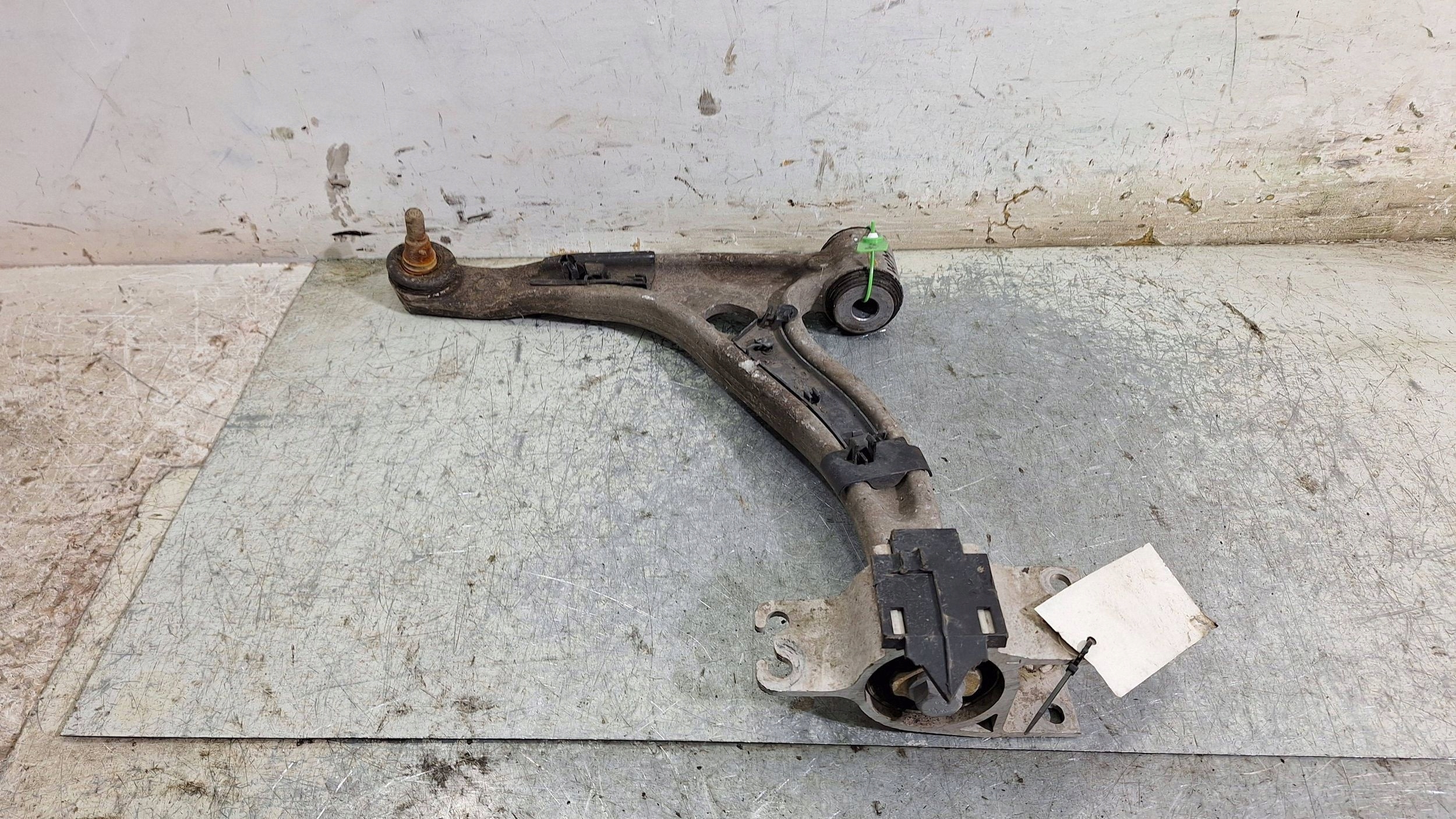 arm left front A2463330300 MERCEDES W246 W176 W117