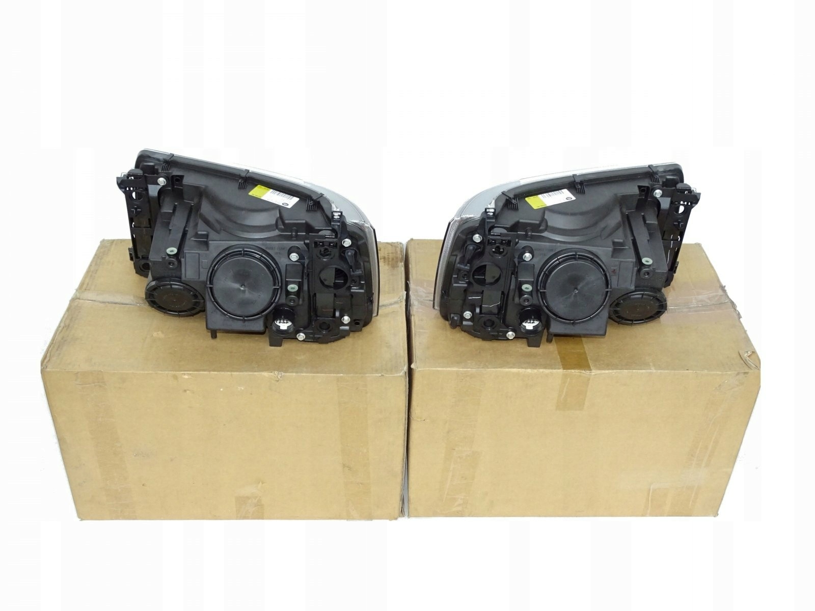 ORYGINALNE lampy reflektory RANGE ROVER SPORT 2009 Typ samochodu Samochody osobowe