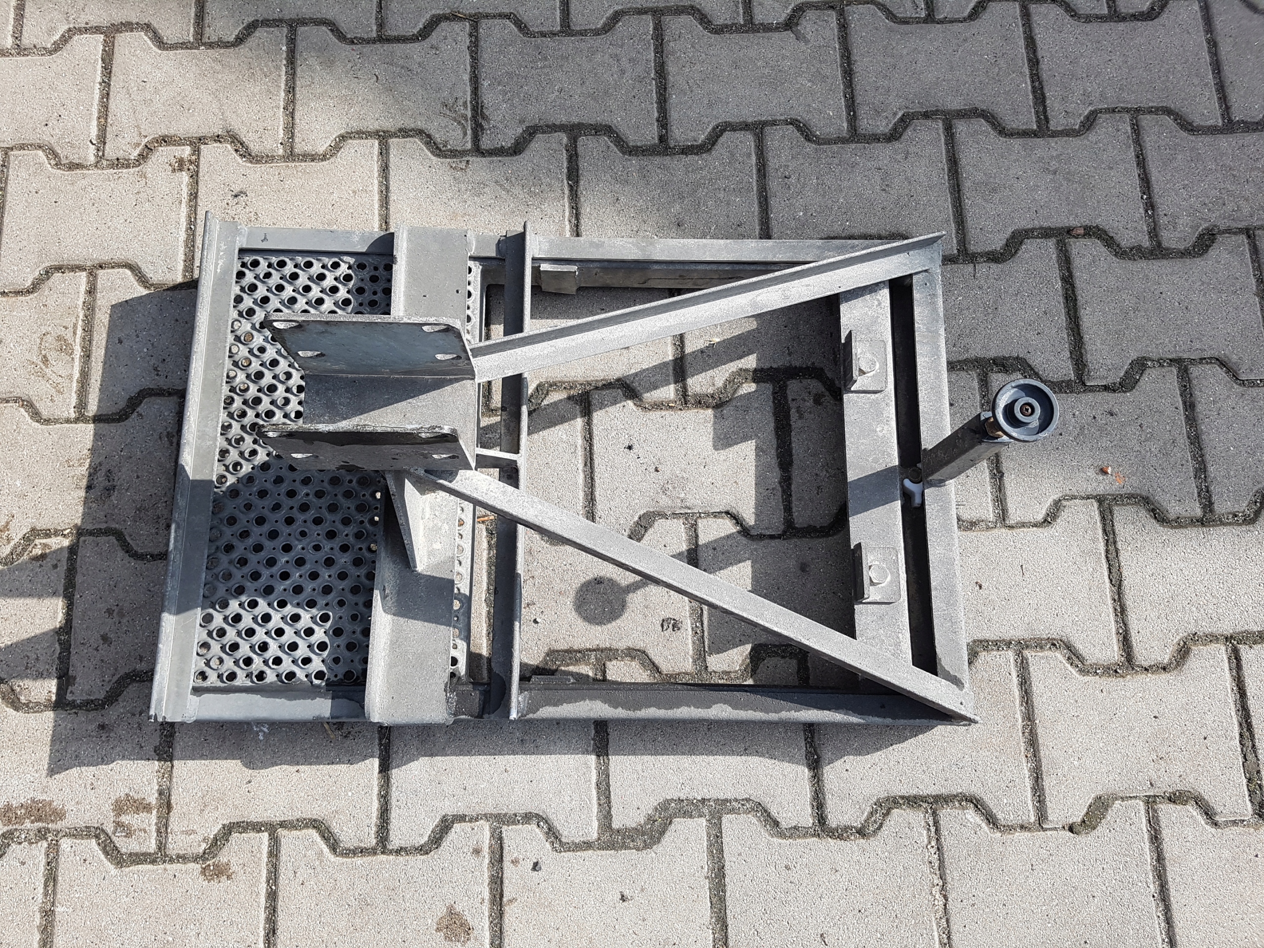 SPRINTER 906 BLASZAK stopien schodek podest rear part