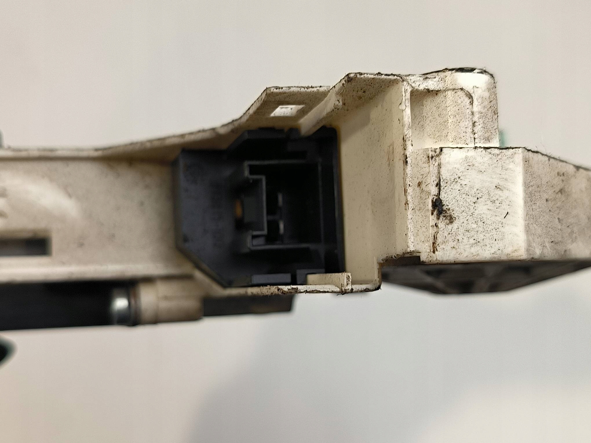 mini motor windows right front 8K0959802B VOLKSWAGEN TOUAREG II 7P