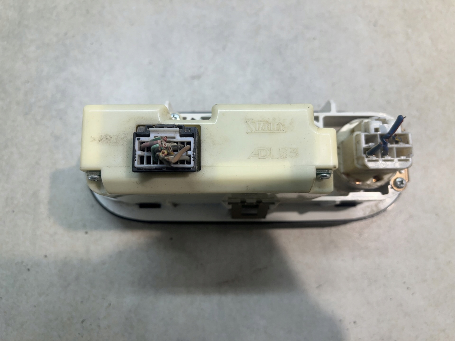 Unite commande clima MAZDA MPV 2.0 D LC743114
