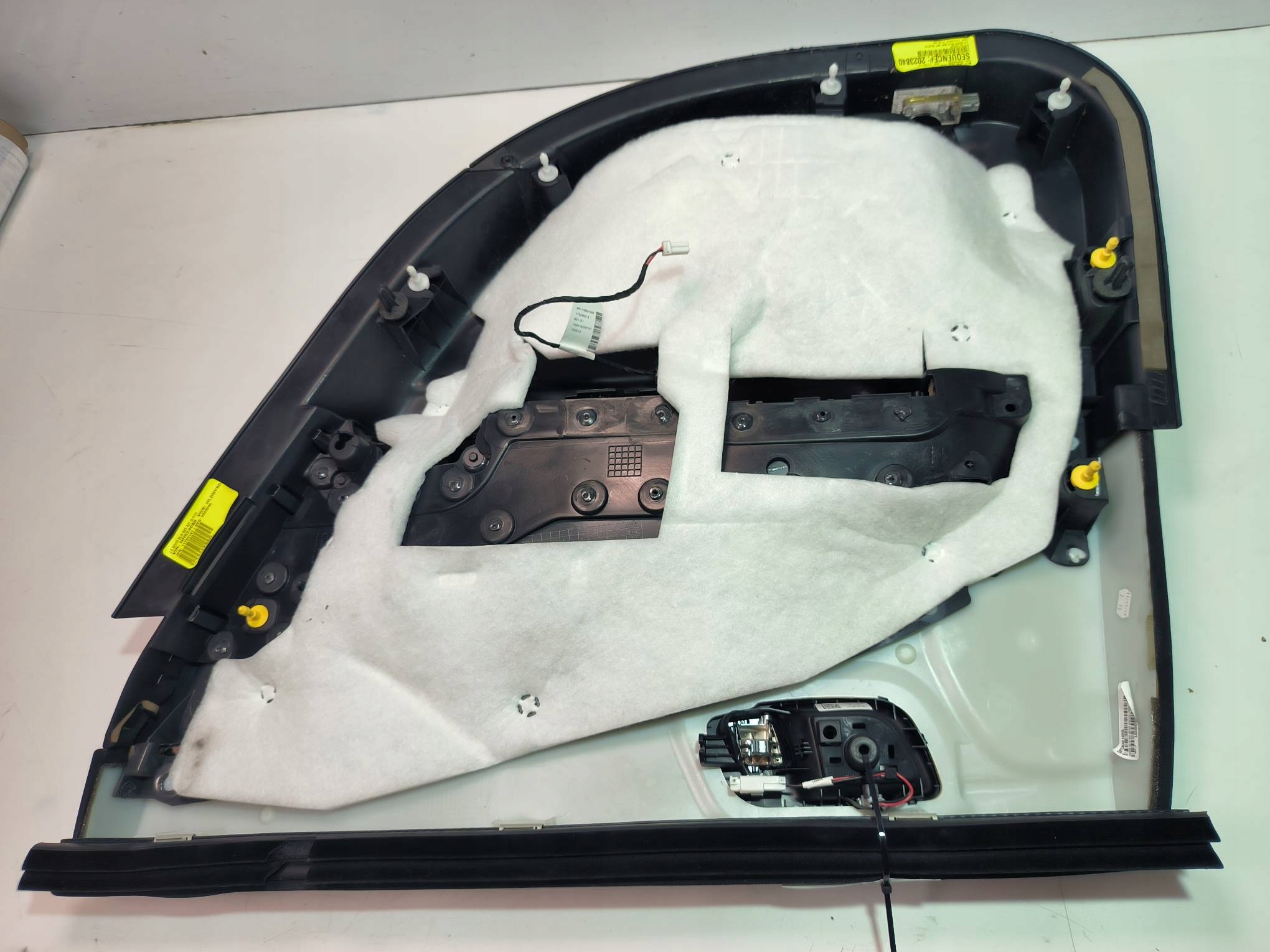 side left rear part DODGE CHARGER