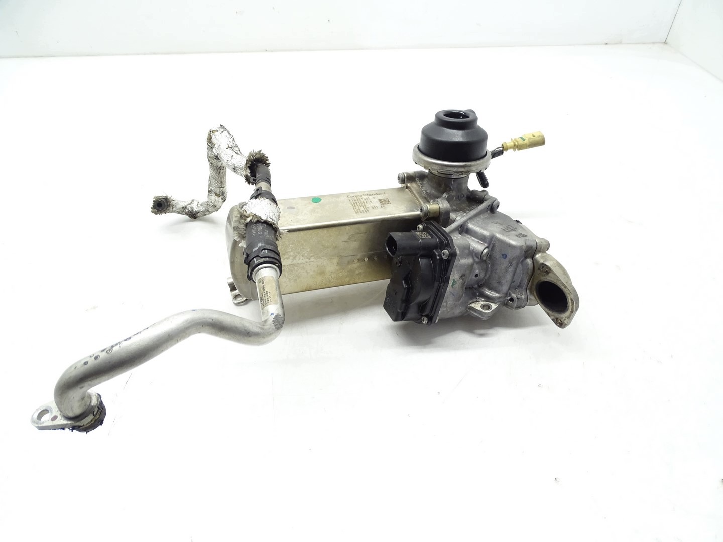 Kühler Sensor Gase EGR AUDI A4 A6 C7 3.0 TDI 059131511AK