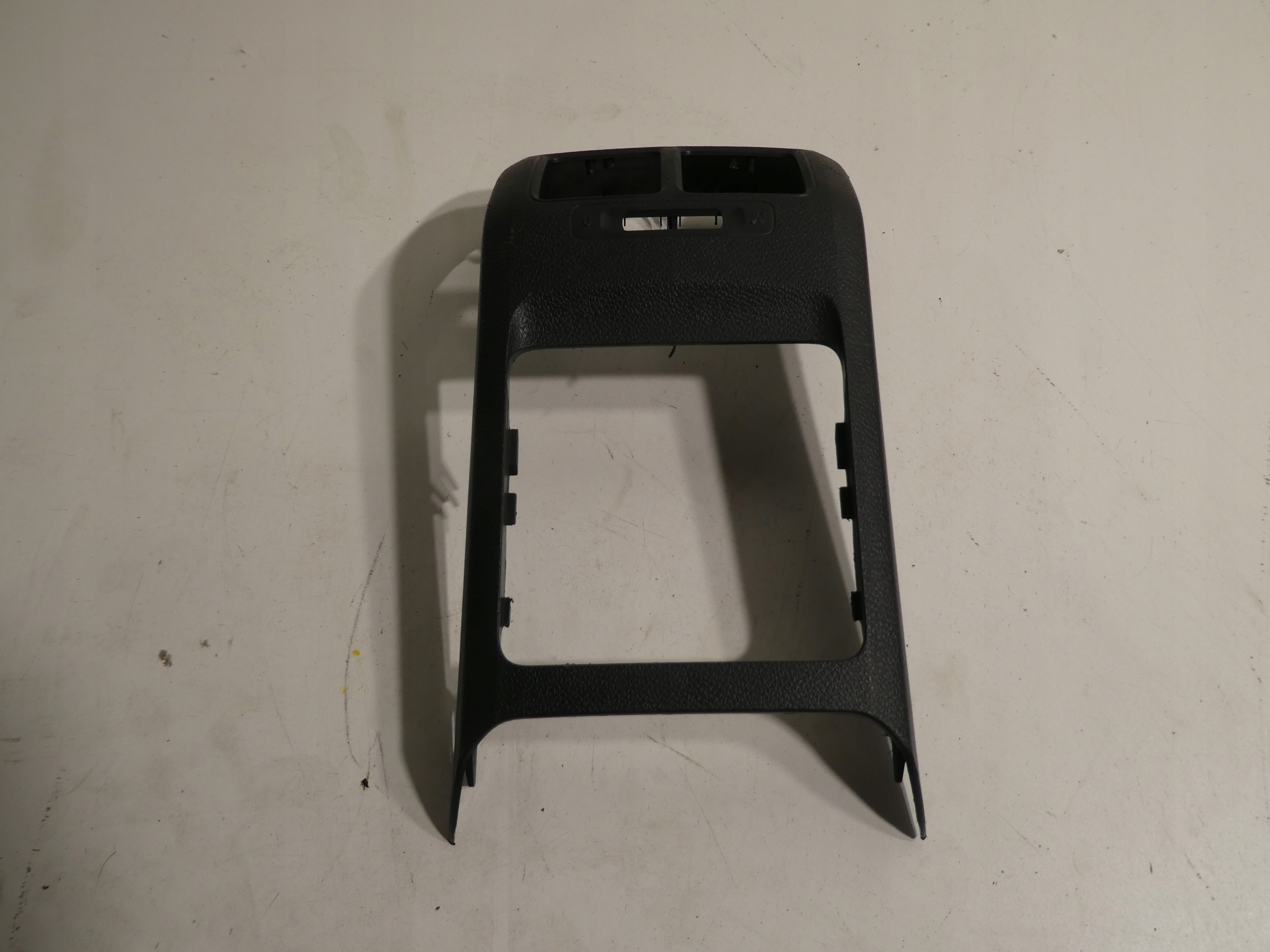frame PANEL cover TUNELU VW GOLF V 1K0863289C