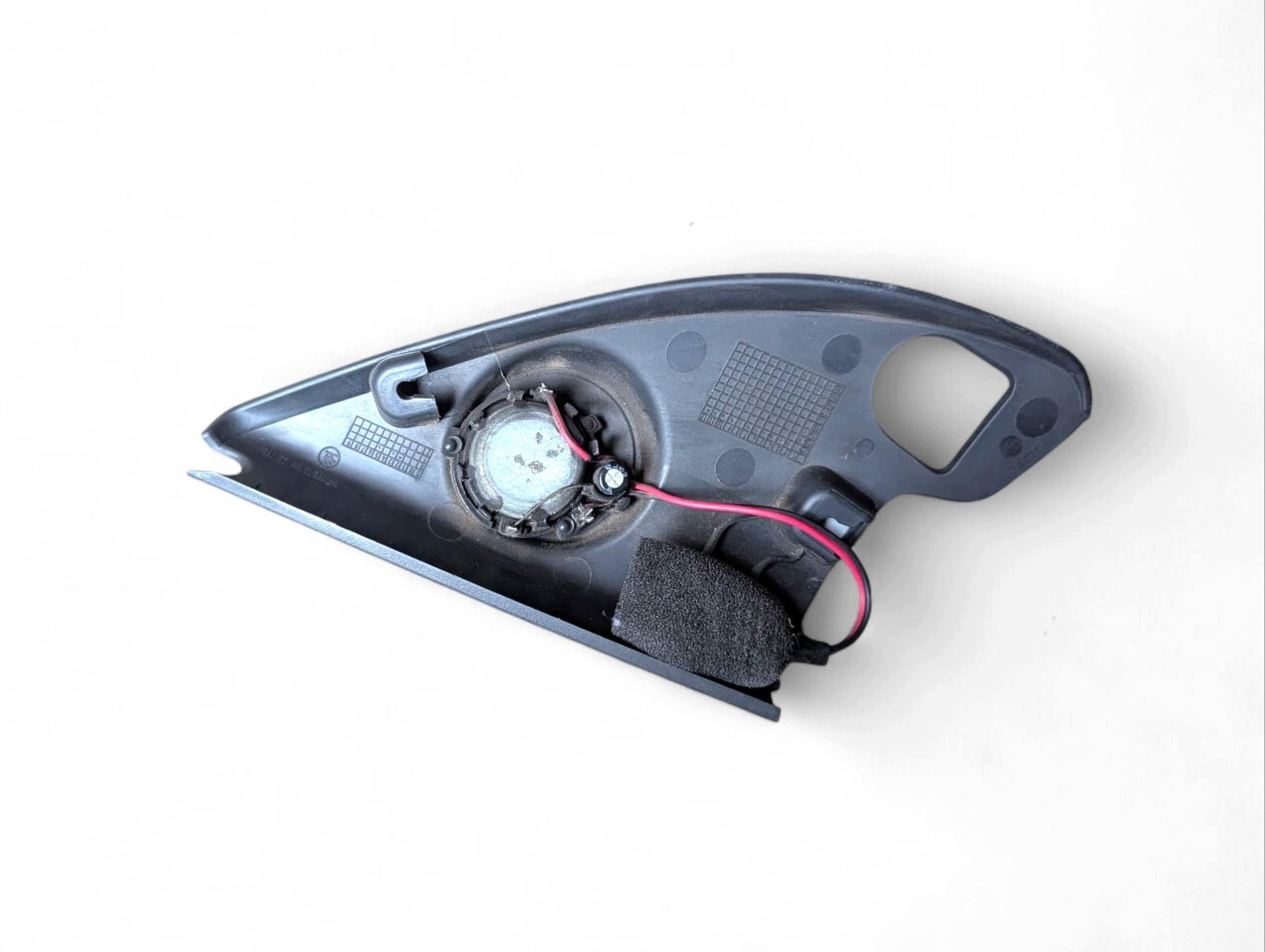 speaker wysokotonowy door front right side Skoda Rapid NH 2013