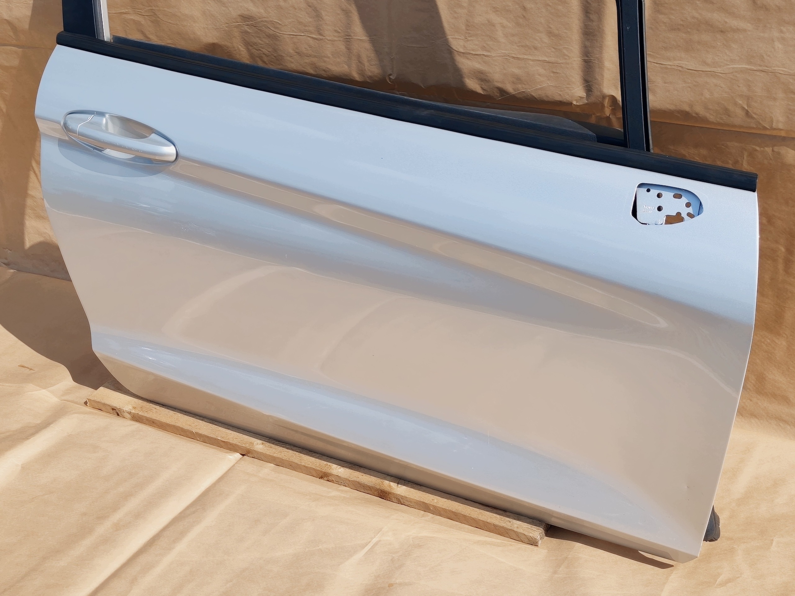 FORD FIESTA MK8 2017-2023 door right front MOONDUST SILVER 3DRZWI