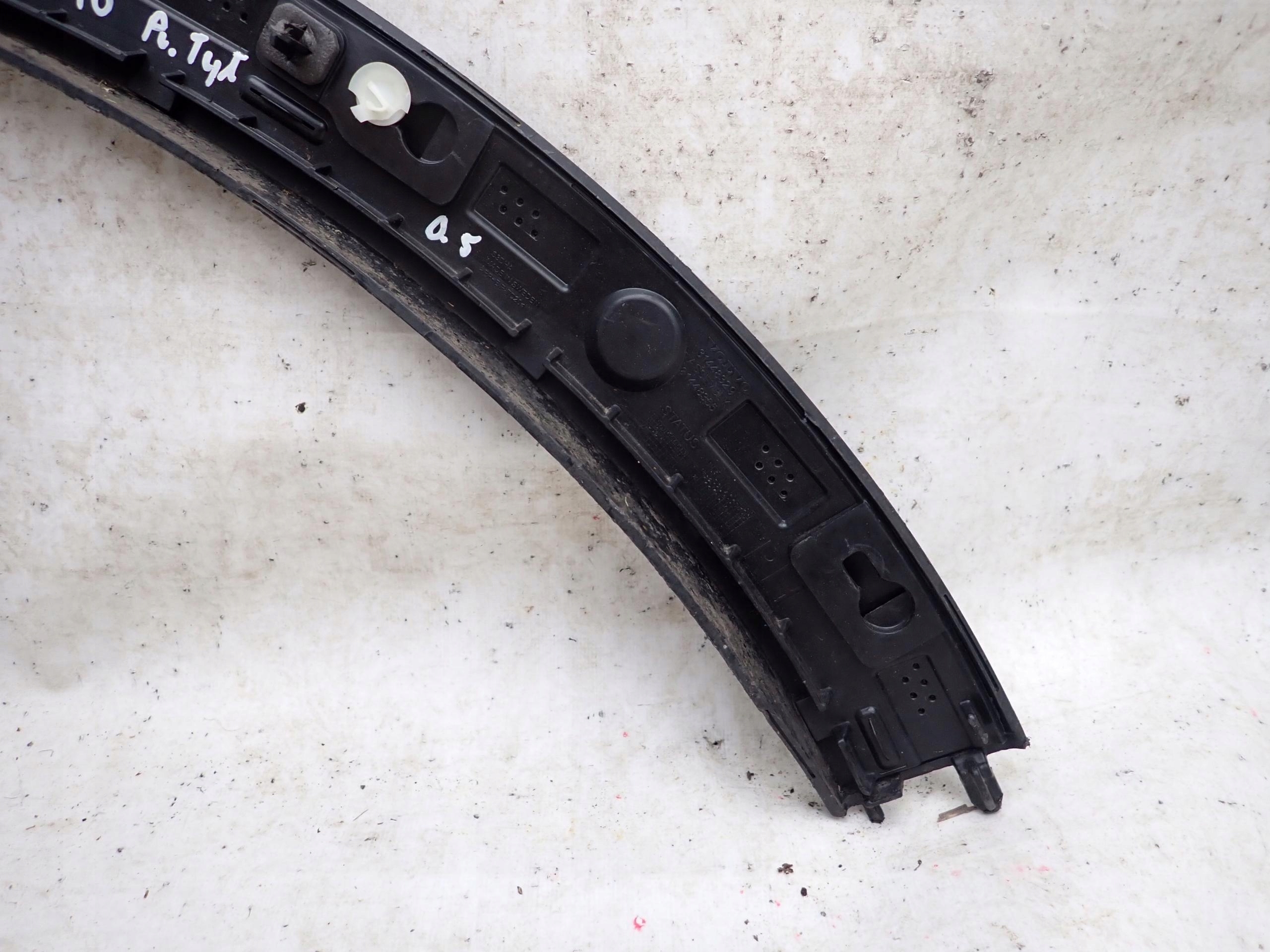 VOLVO XC40 17-> moulding cap right rear part