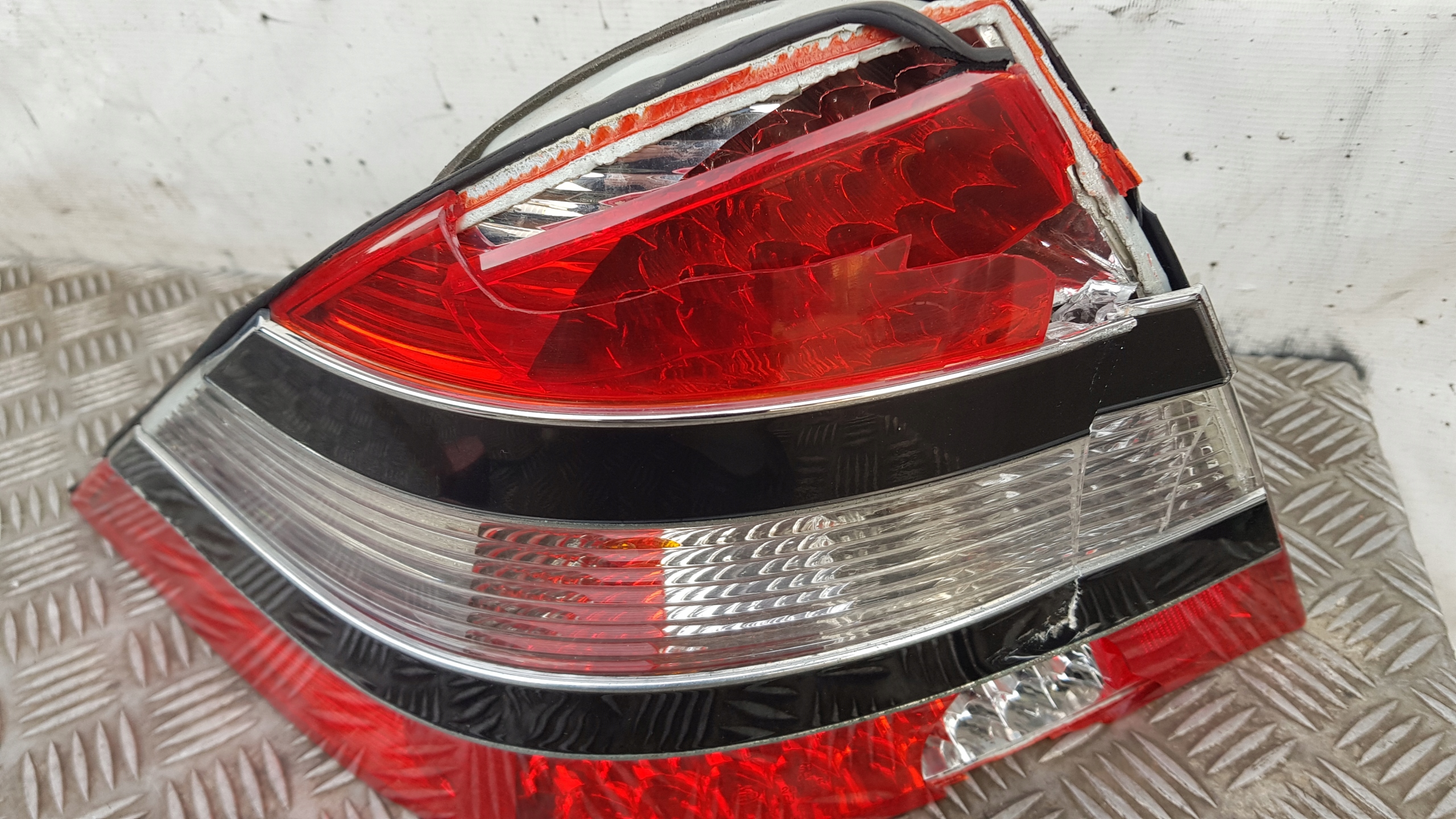 MERCEDES W220 Licht rechts heck EAGLE EYES LED