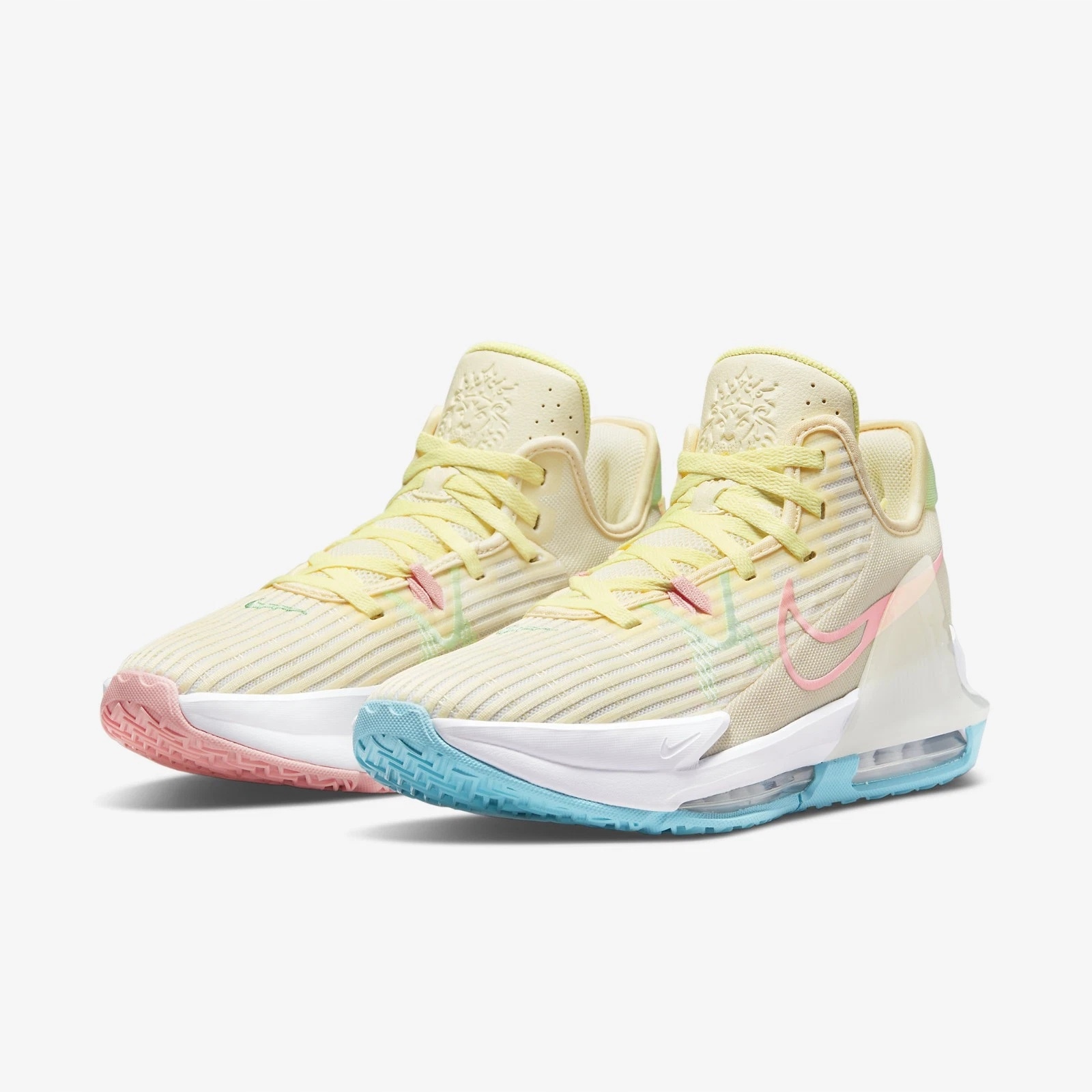 Pánské sportovní basketbalové boty Nike LeBron Witness 6 vel. 44
