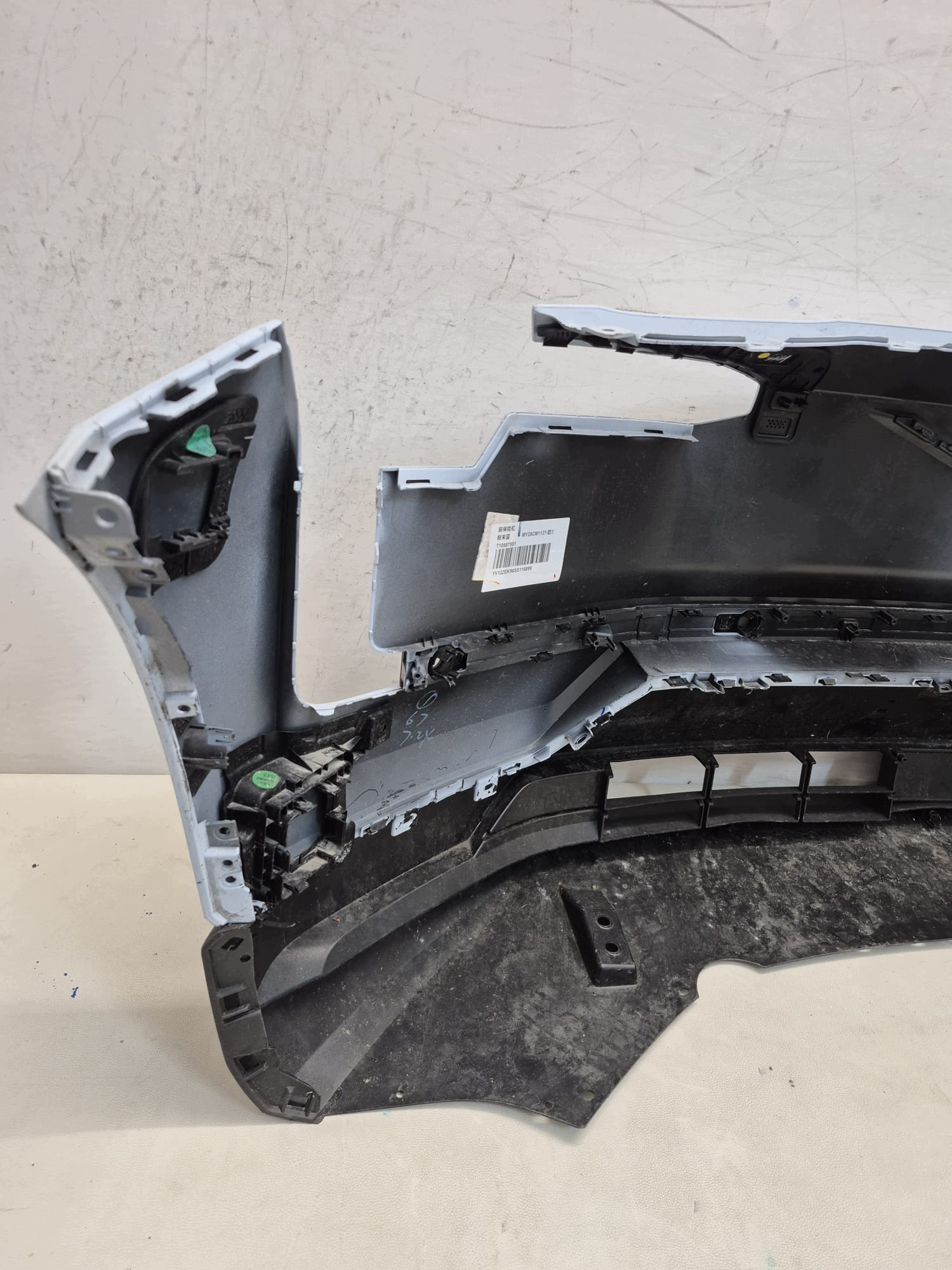 VOLVO EX30 EX 30 23- bumper front front moulding accessories 31345658