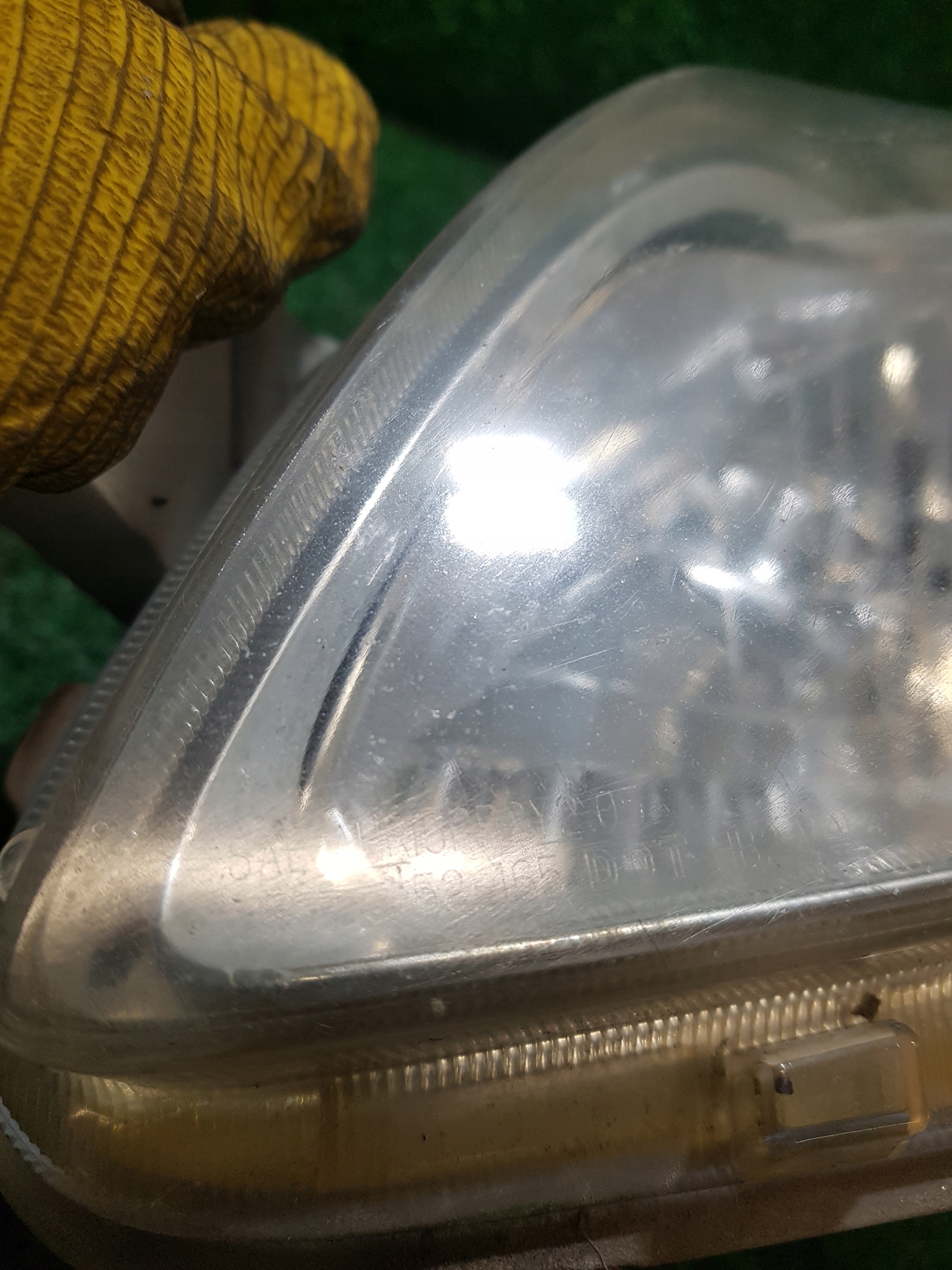 light left front TOYOTA YARIS 2