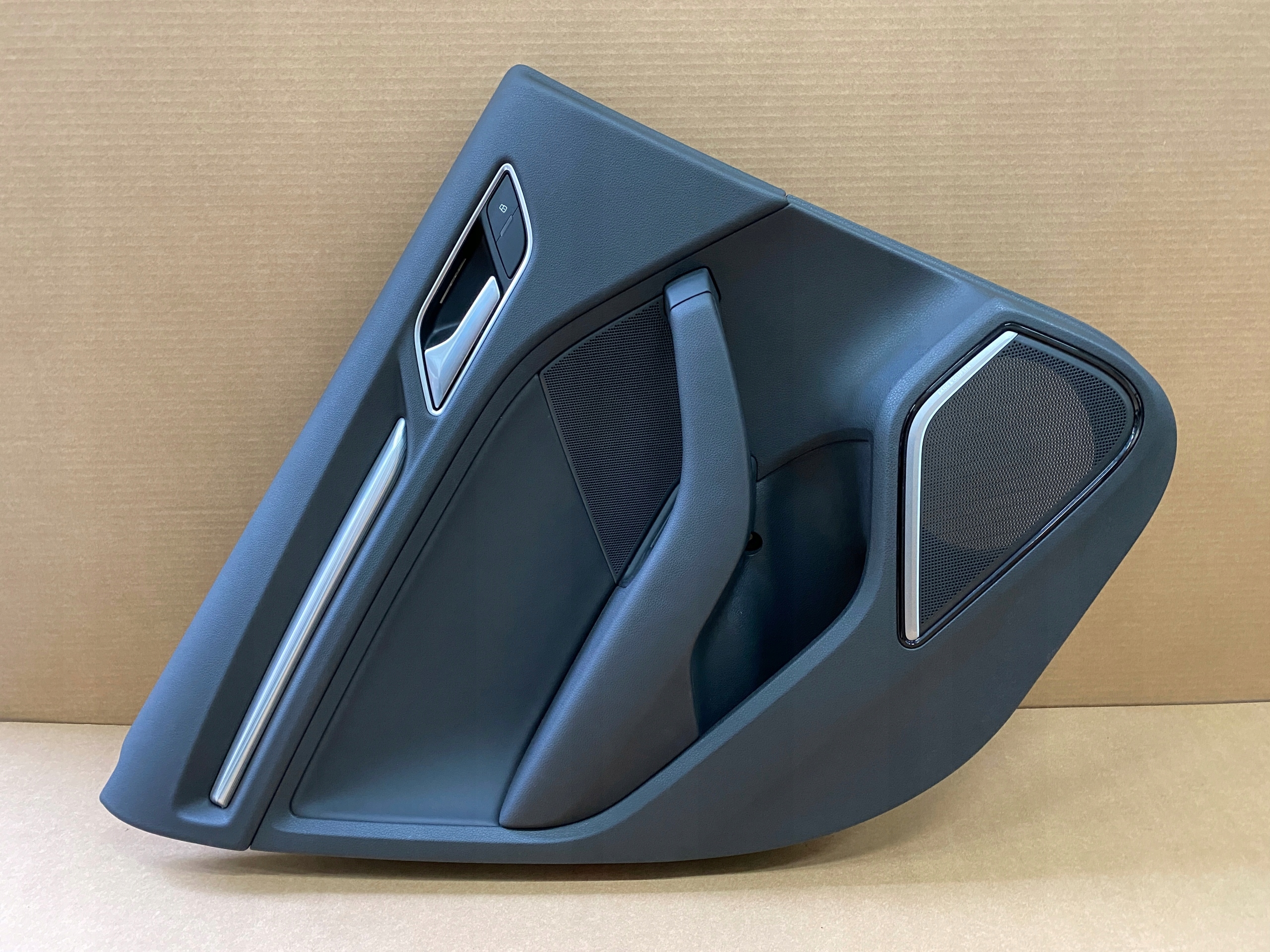 AUDI A3 8V side door left rear part leather