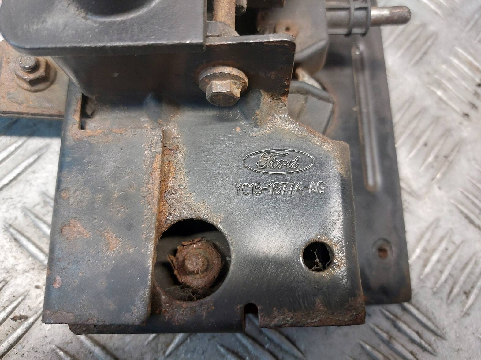 running board STARTOWY + bonnet latch lock FORD TRANSIT V 2.0 TDDI 3C1112A650AC