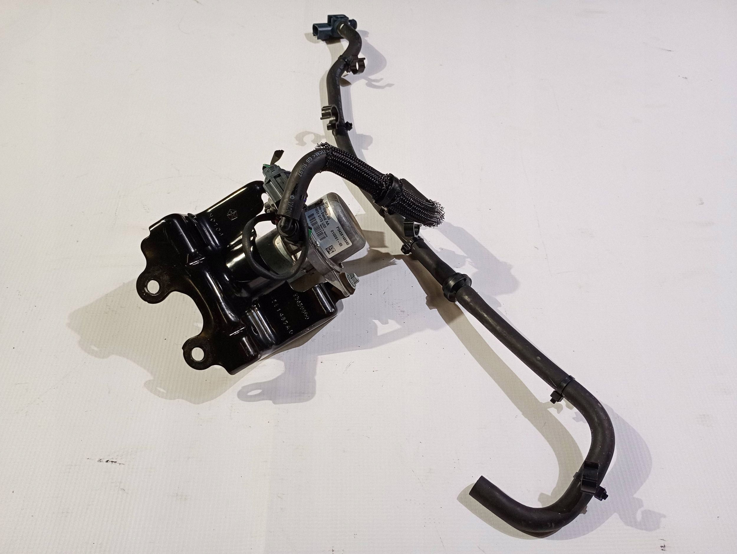 Pompe à vide vacum ukladu Frein Dodge Challenger 2015
