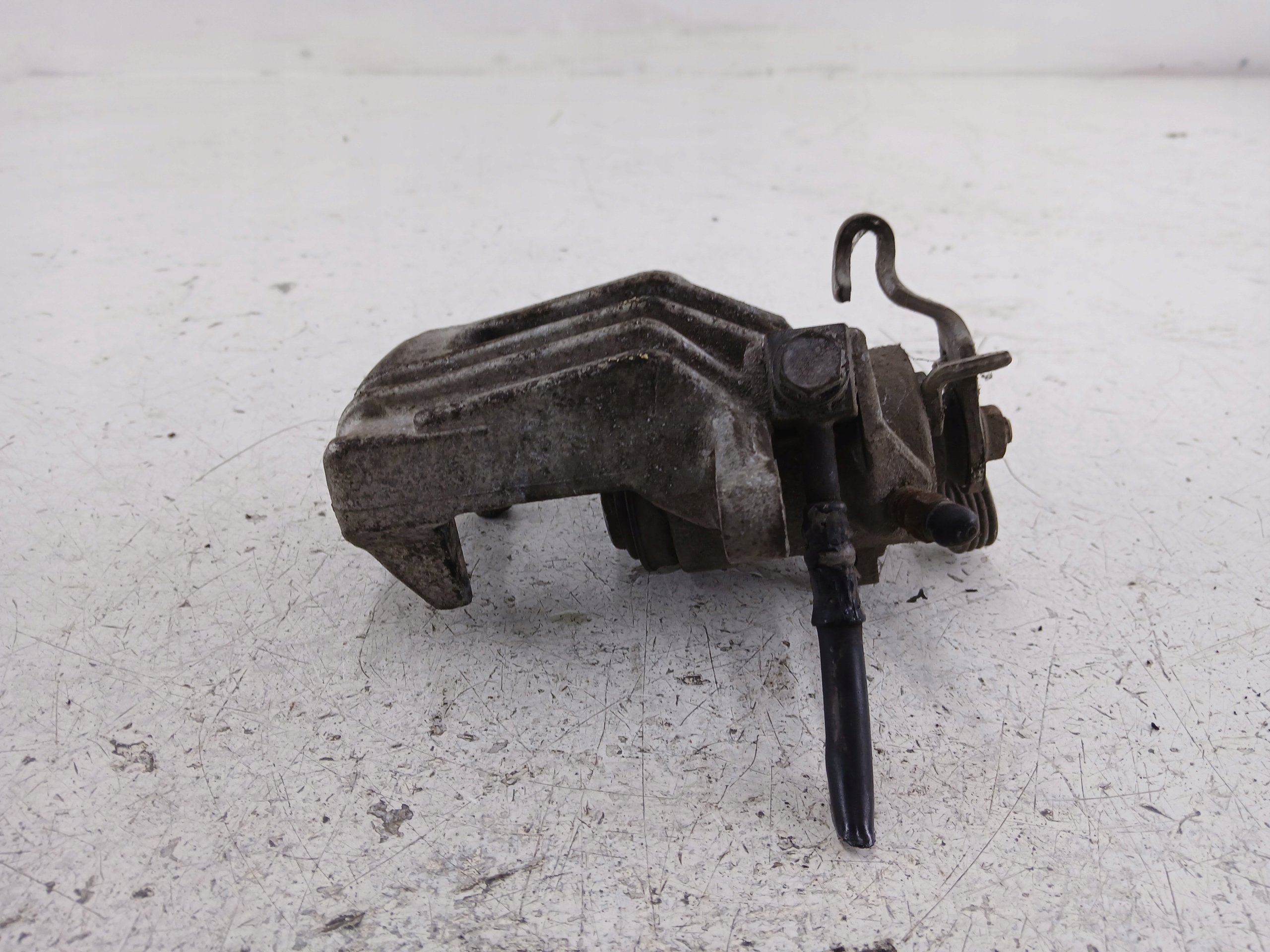 AUDI A3 8L caliper brake right rear part