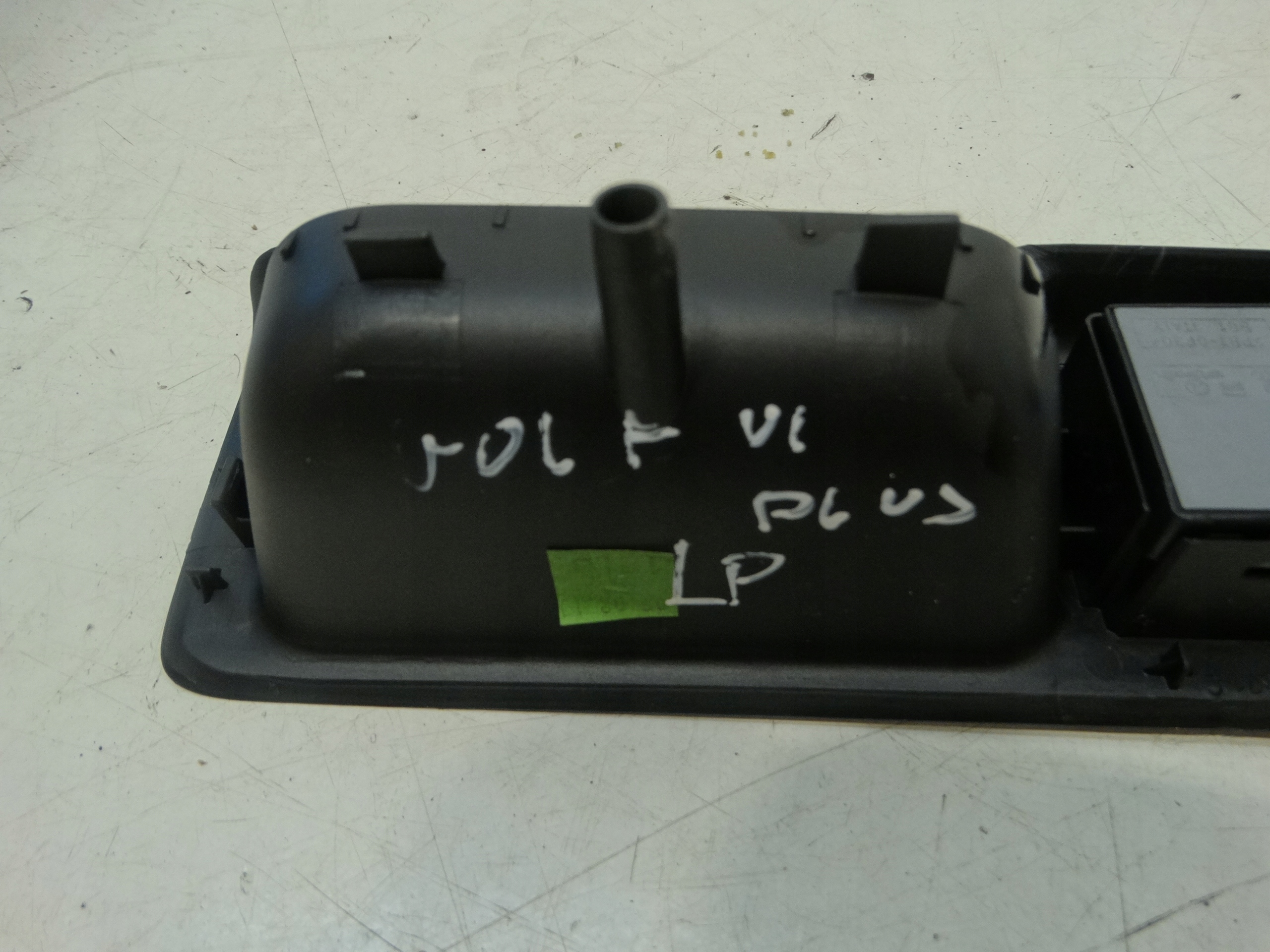 Fensterschalter PANEL links vorne VW GOLF VI PLUS 5M1867371C