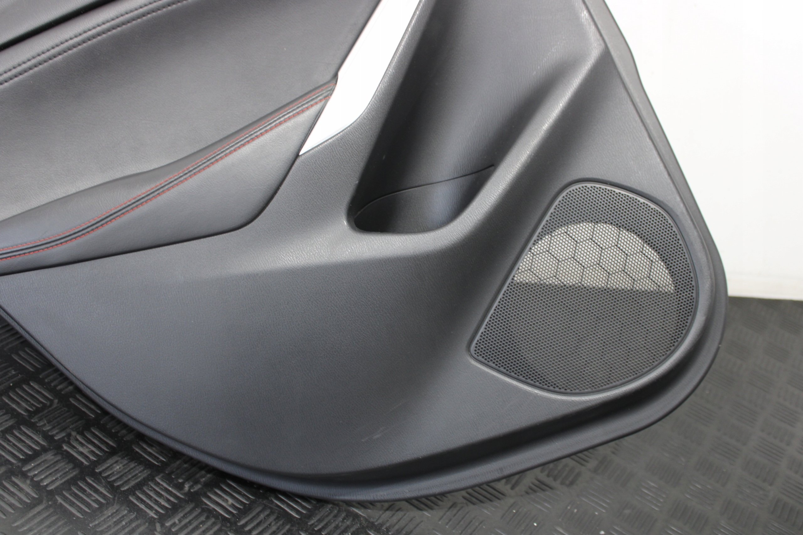 upholstery side door left rear part MAZDA 6 GJ KOMBI