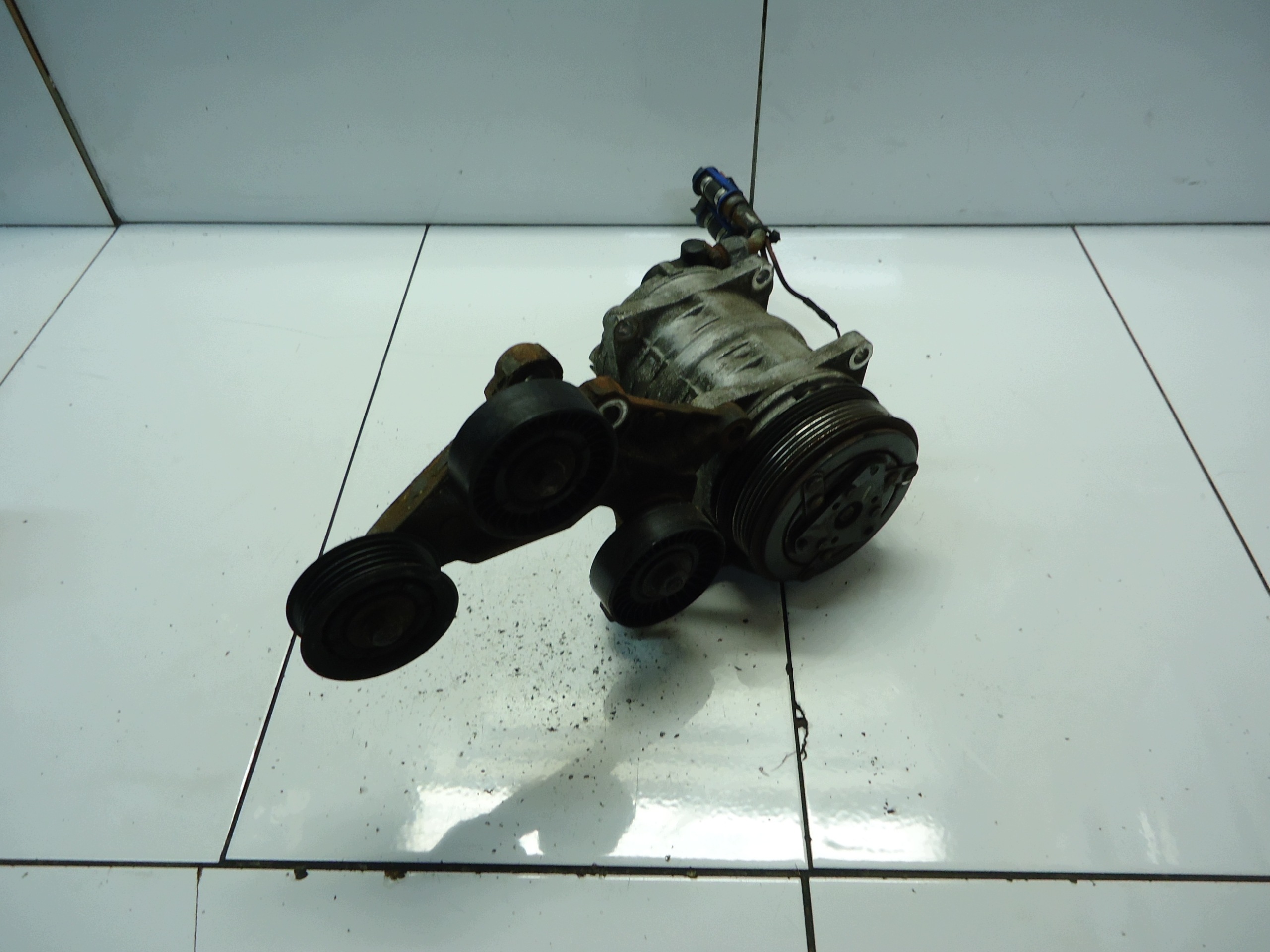 RENAULT MASTER III 2.3 DCI compressor CHLODNI 03930803