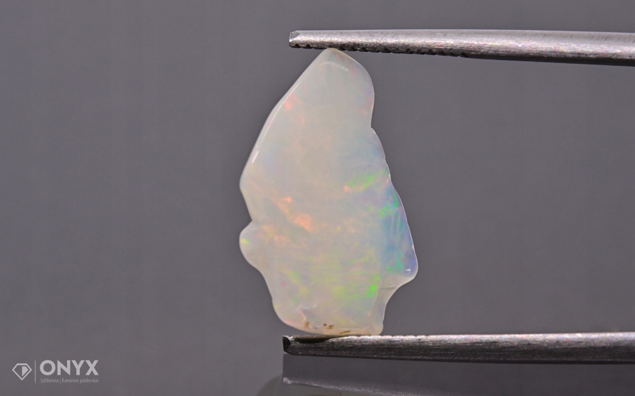 Opal z Etiopie hrudky 15,5x9,5 mm