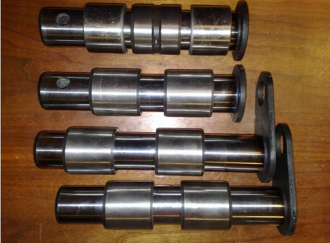 913 - Штифты + втулки ковша KUBOTA U35-3 U 35-3