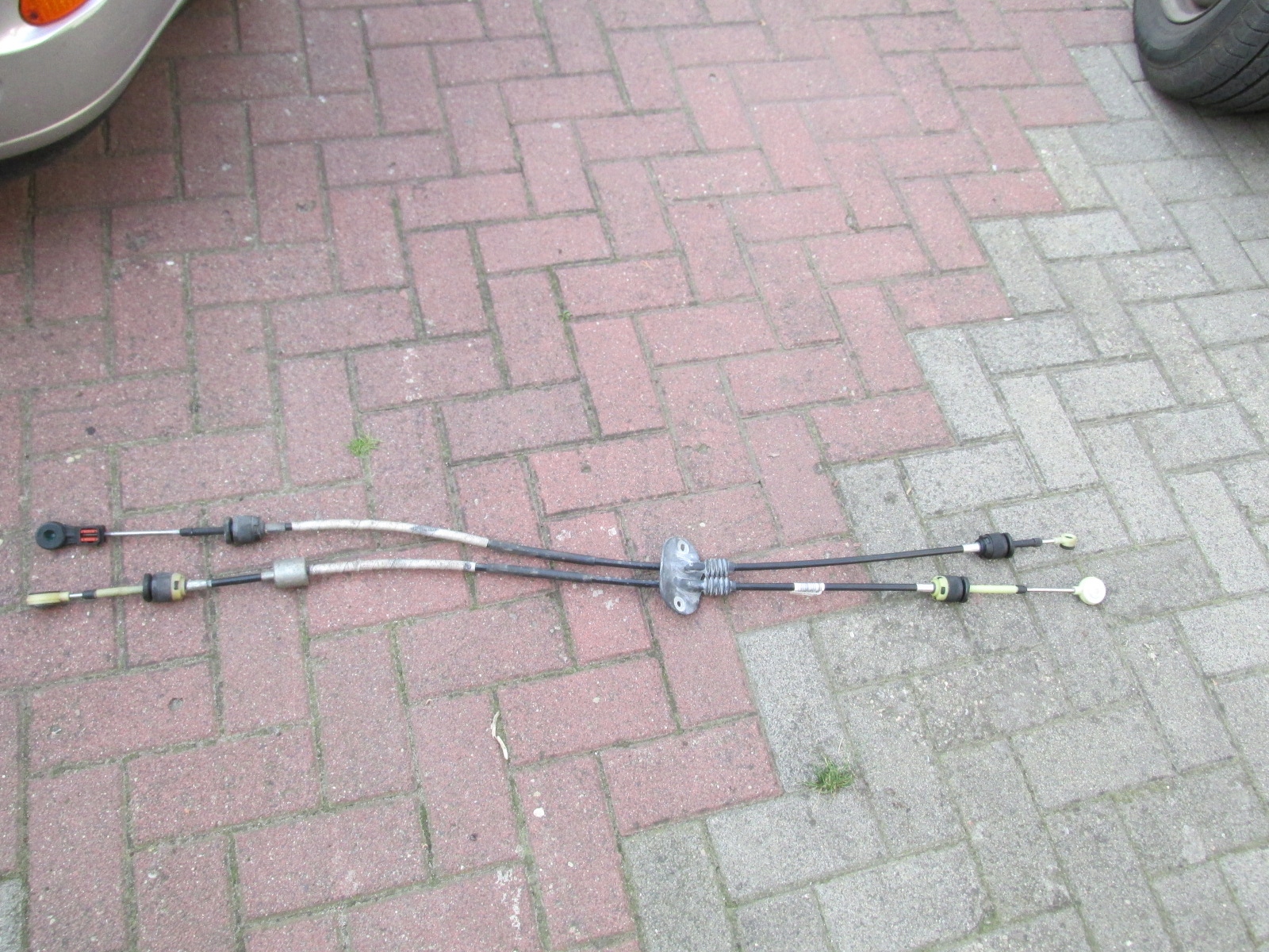 BV6R-7E395-HE - КАБЕЛЬ ПЕРЕДАЧ BV6R7E395HE HD FOCUS MK3 1,6 ECOBOOST