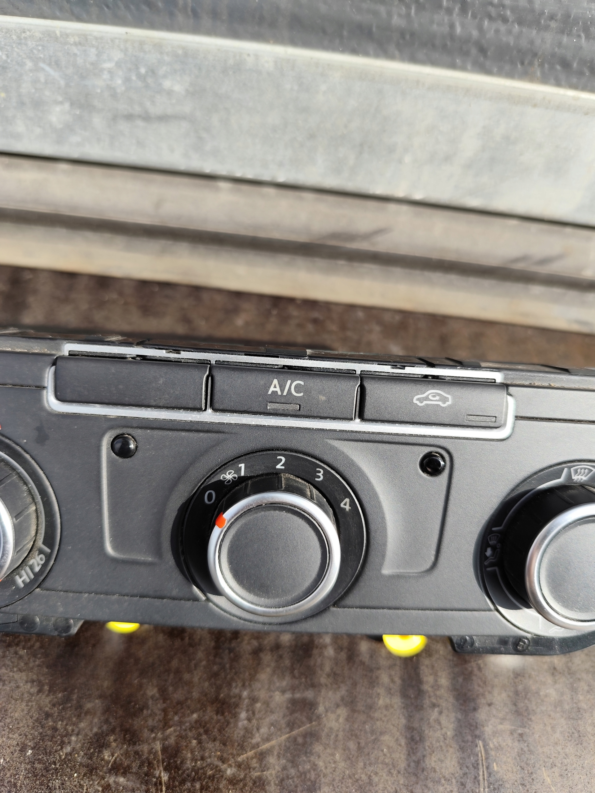 VW T5 LIFT T6 COMANDI CLIMA Controllo BOCCHETTE Anteriore 7E5907047BN