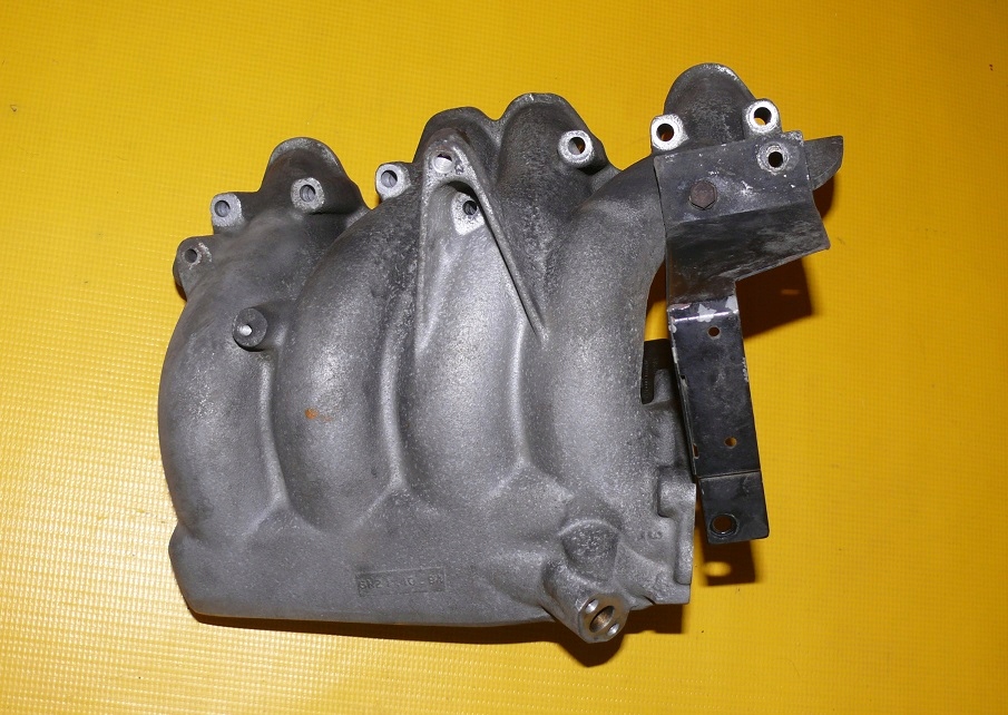 intake manifold AUDI 80 B4 2.0 8V 115KM ABK 037133223AE