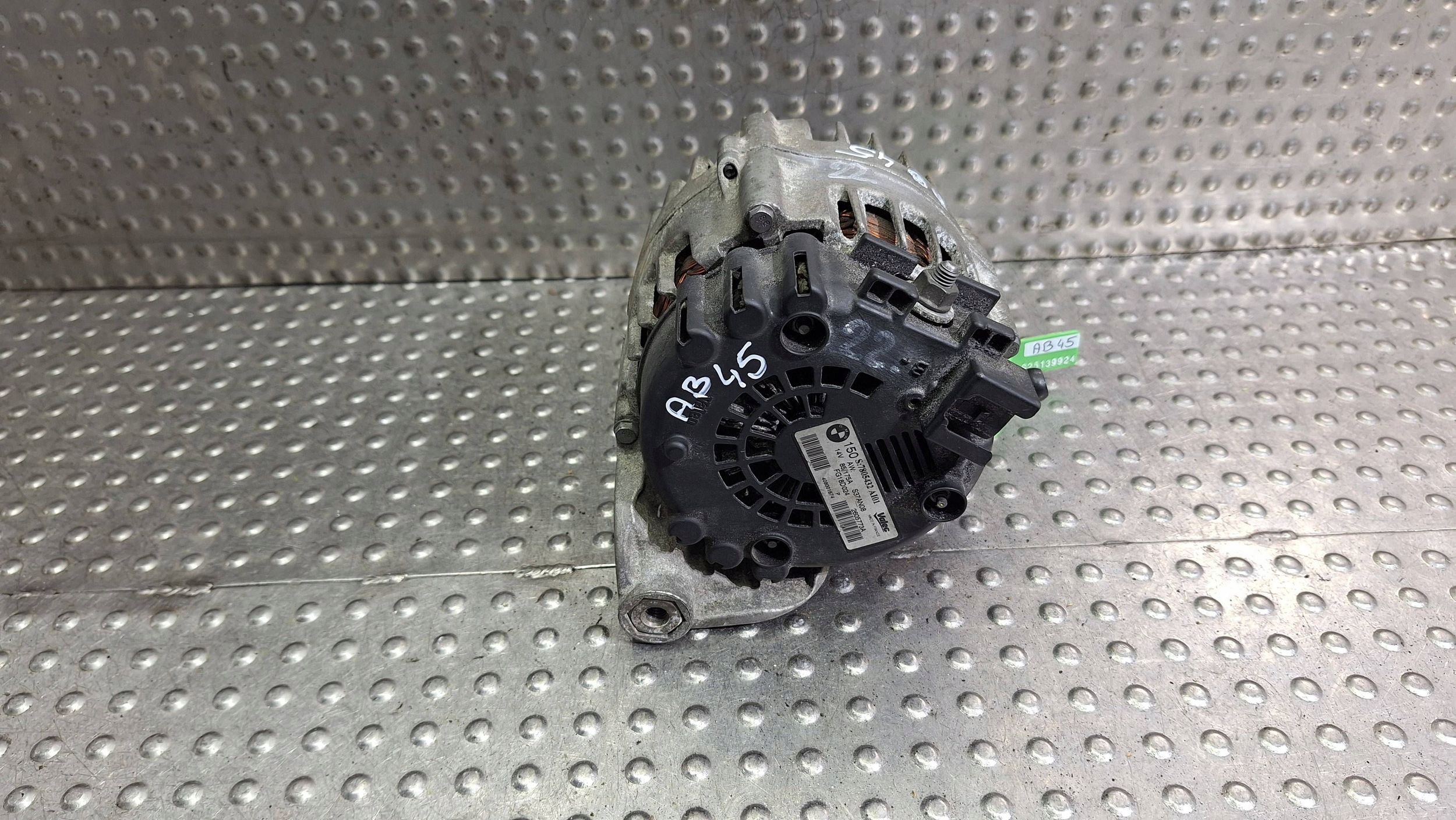 alternátor 150A 7805432 BMW E90 E91 E92 E93 E83 X5 E70 X6 E71 3.0D N57