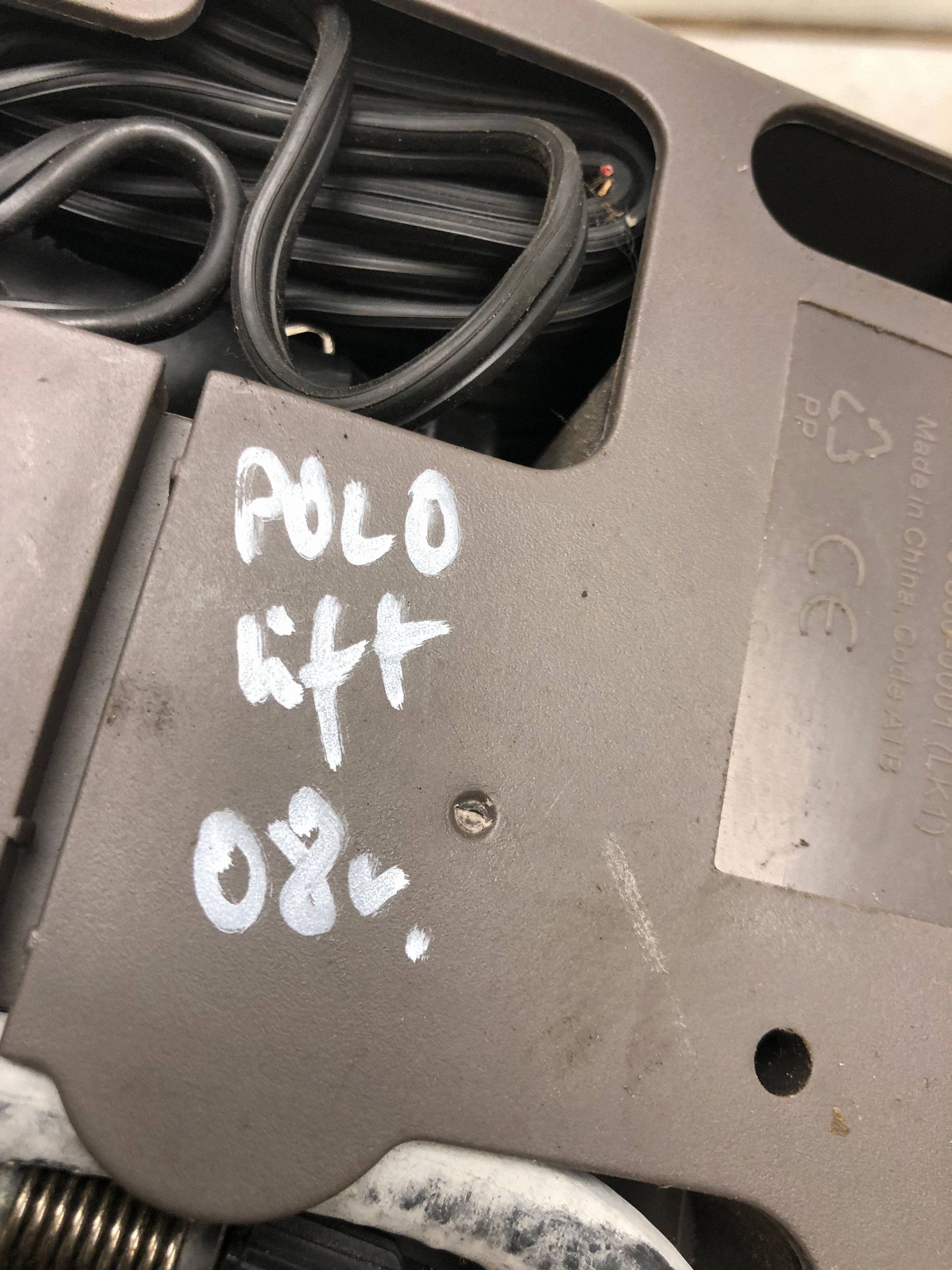 pump compressor; VW POLO IV LIFT 8P0012615C